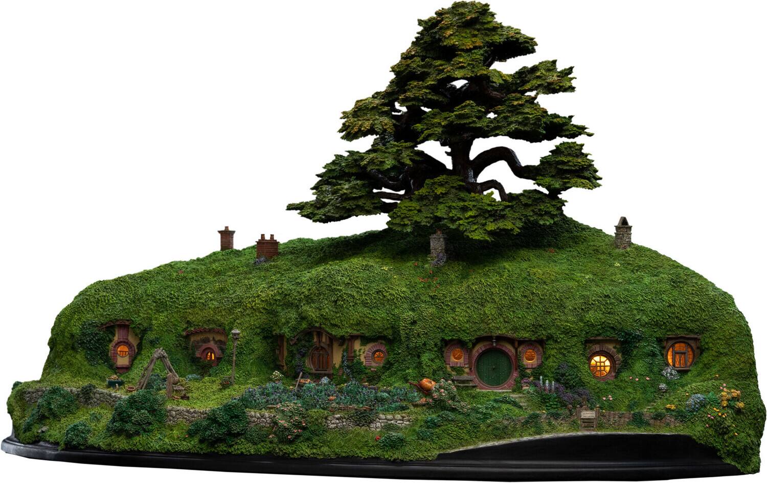 Alt View 3. Weta Workshop - WETA Workshop Limited Edition Polystone - The Lord of the Rings Trilogy - Environment - Bag End on - COLLECTIBLES - Multicolor.