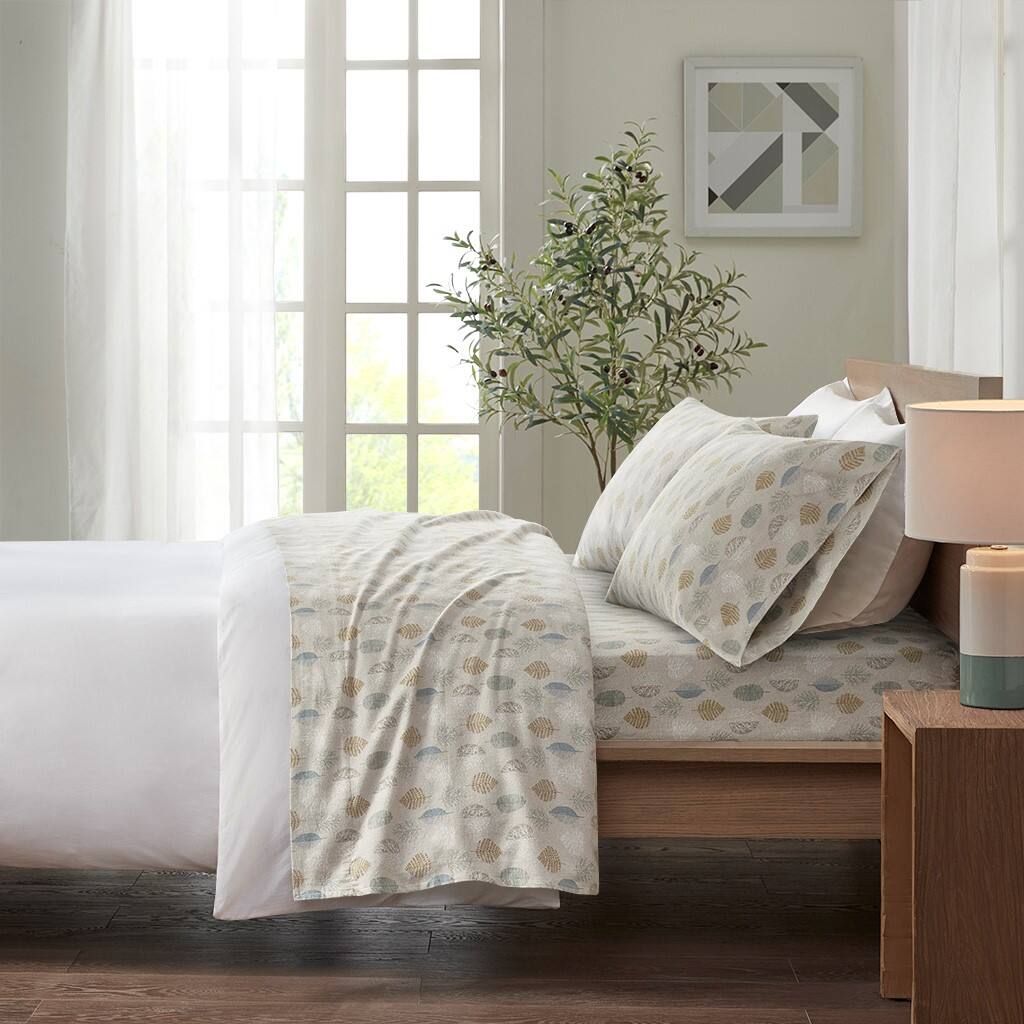 Alt View 1. Gracie Mills - Gracie Mills Persephone Cotton Flannel Sheet Set - Brown/Blue.