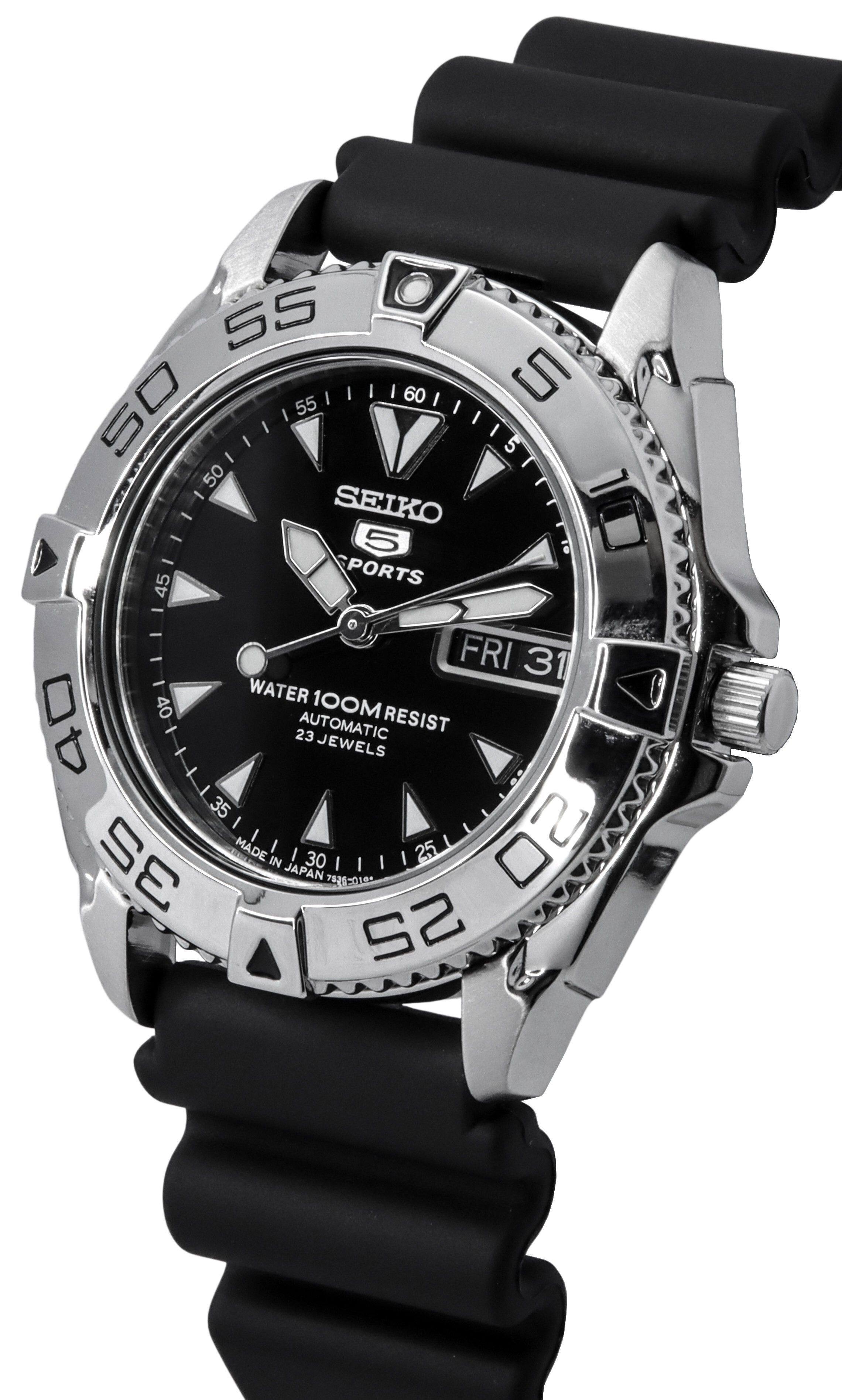 SEIKO  
5 SPORTS  
FRI 31  
WATER 100M RESIST  
AUTOMATIC  
23 JEWELS  
MADE IN JAPAN