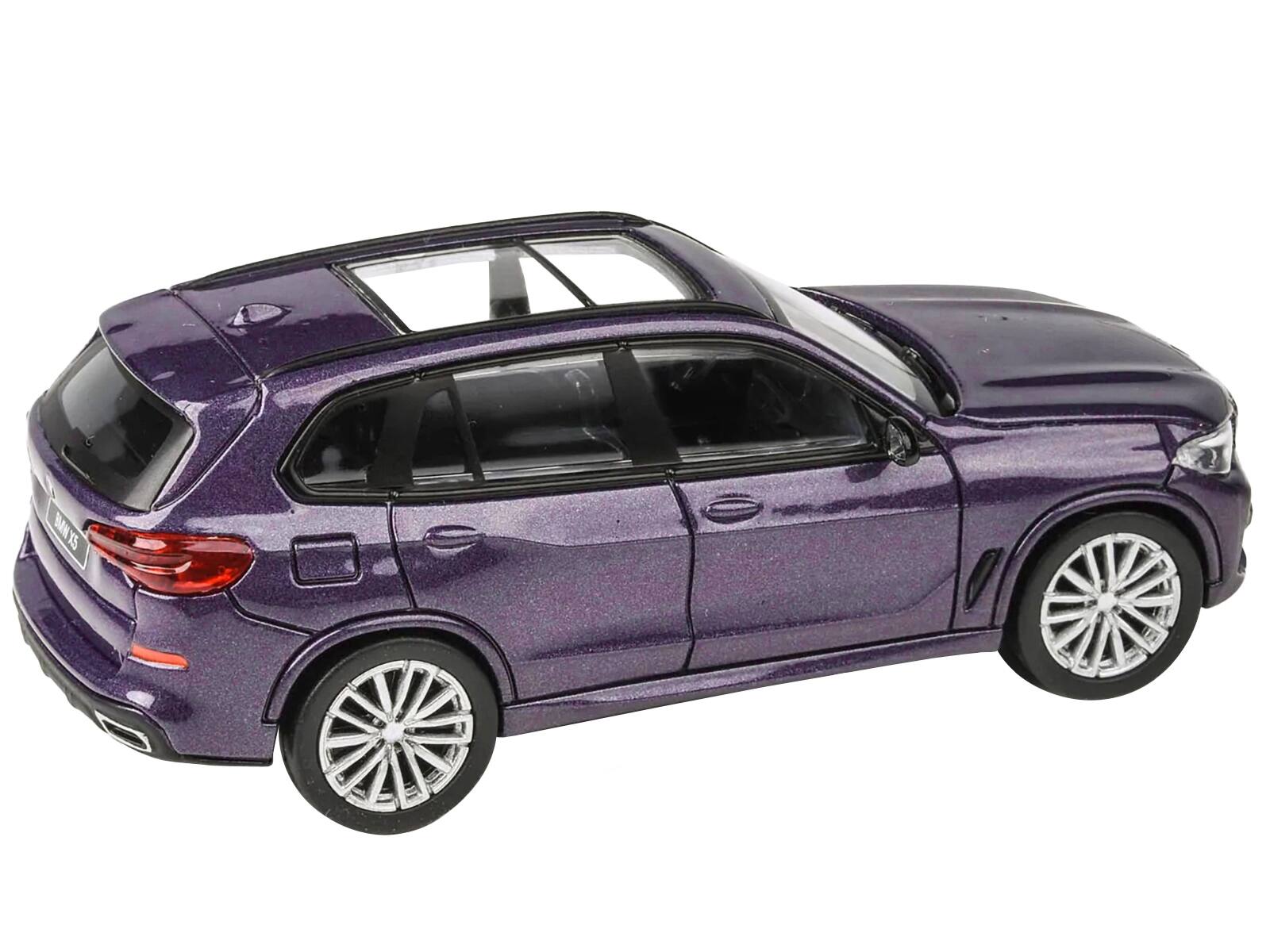 Angle. Paragon - 2018 BMW X5 Daytona Violet Metallic with Sunroof 1/64 Diecast Model Car by Paragon Models - Violet Metallic.