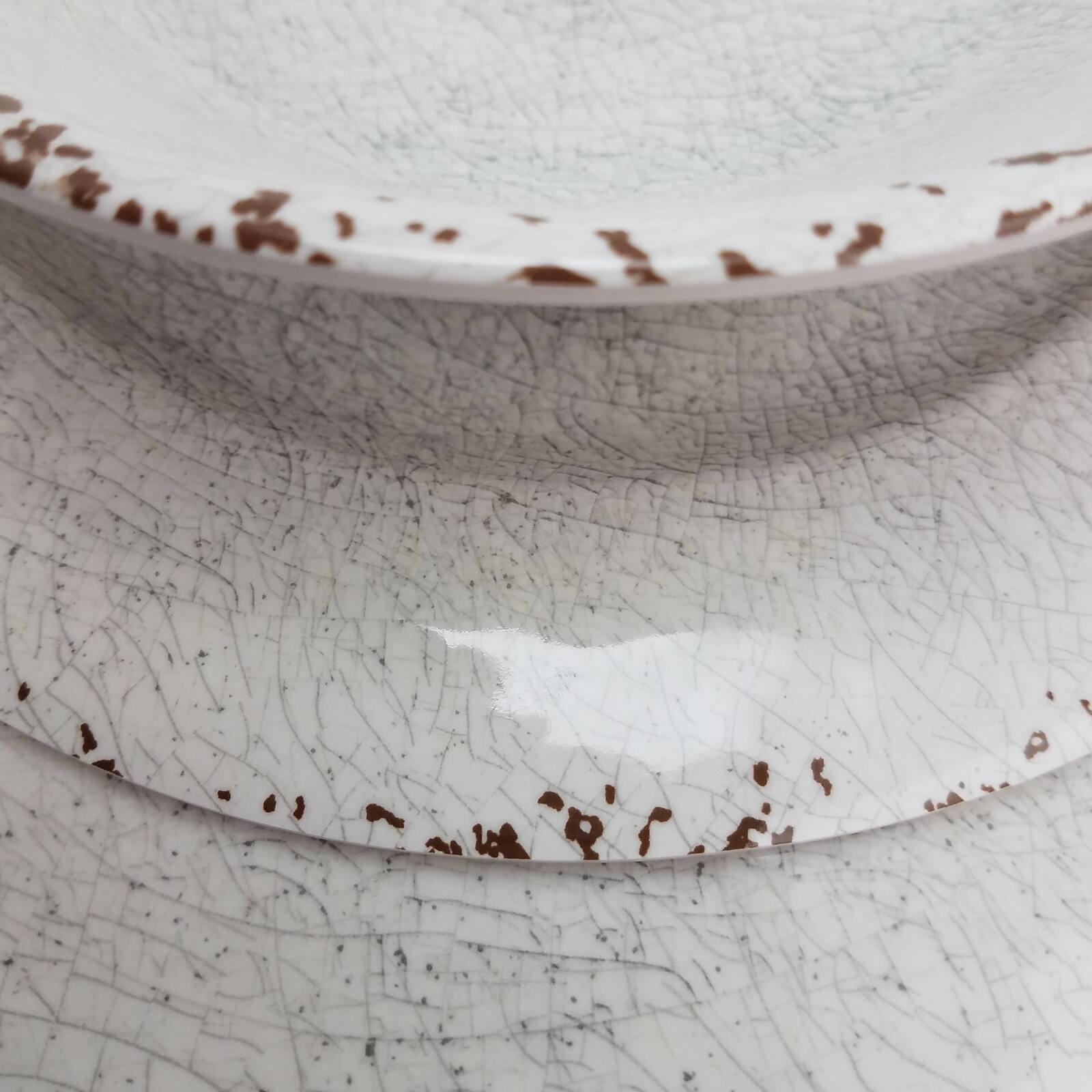 Alt View 2. Studio California - Studio California Melamine Mauna 12 Piece Dinnerware Set - White.