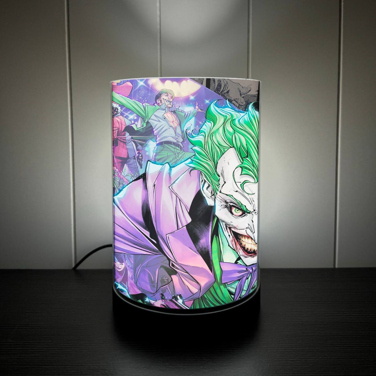 Left. Trend Setters - FilmPix™ Light Display + Batman (Versus) FilmPix™ Photo Insert Bundle - Multicolor.