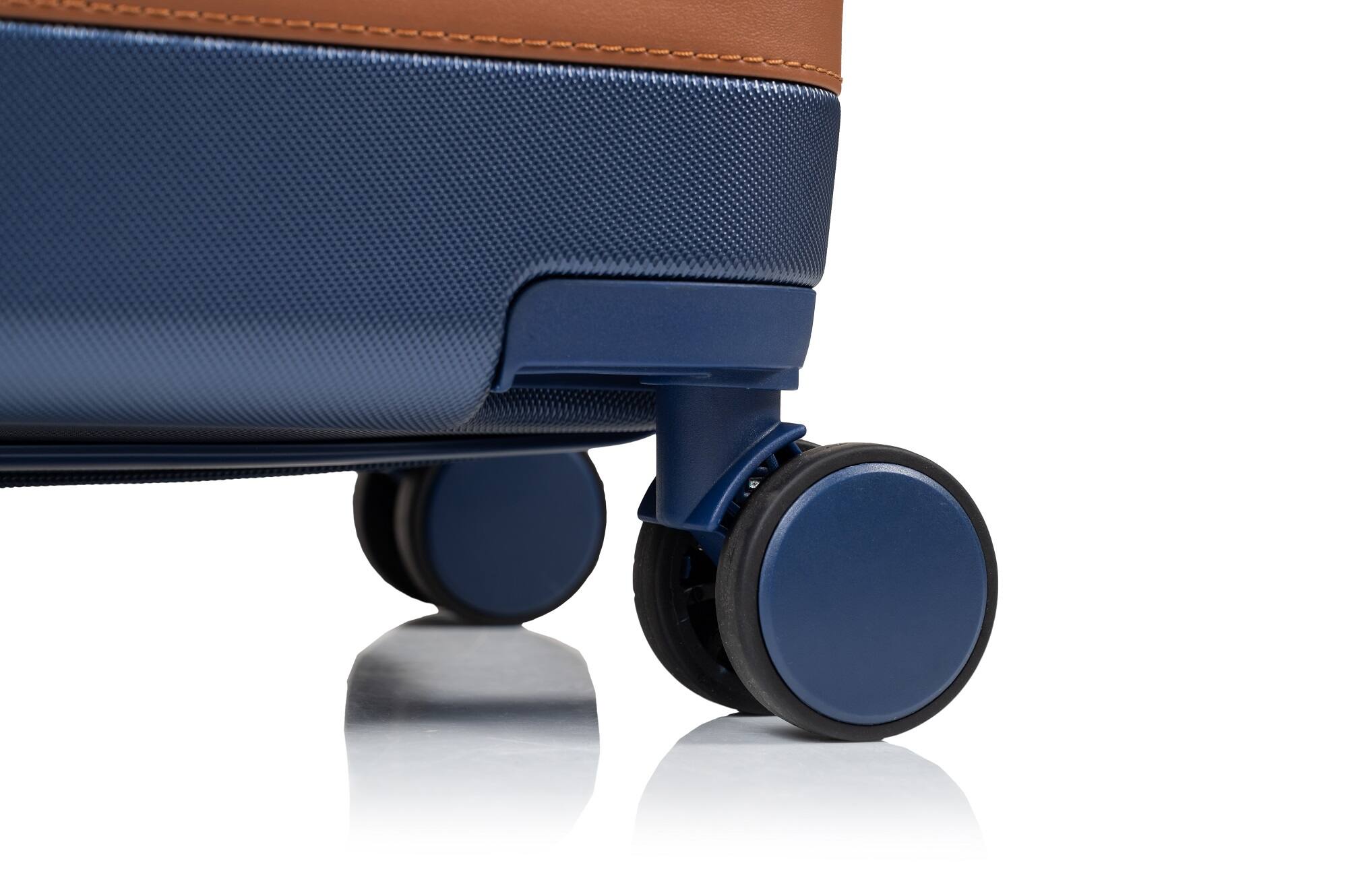 Alt View 2. Champs - Vintage III 3-Piece Hardside Luggage Set - Navy.