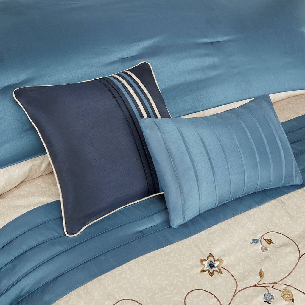 Alt View 2. Gracie Mills - Gracie Mills Rogelio 7-Piece Transitional Embroidered Comforter Set - Navy.