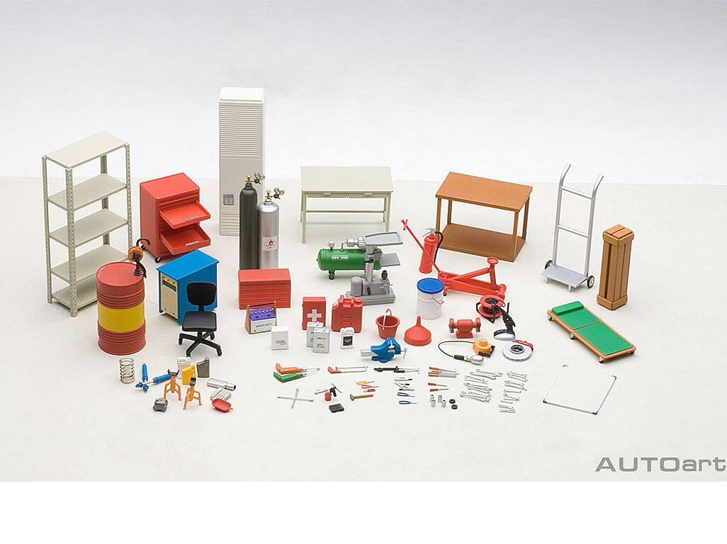 Front. Autoart - Garage Kit Set for 1/18 Scale Models by Autoart - Multi.