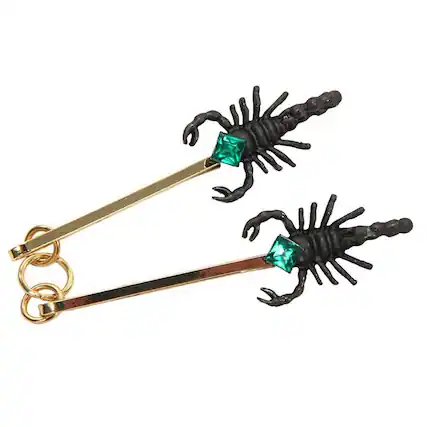 Front. Harry Potter - Fantastic Beasts - Percival's Scorpion Pin - Gold.