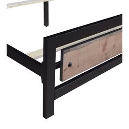 New Classic Furniture - Elk River Wood Queen Bed - Brown