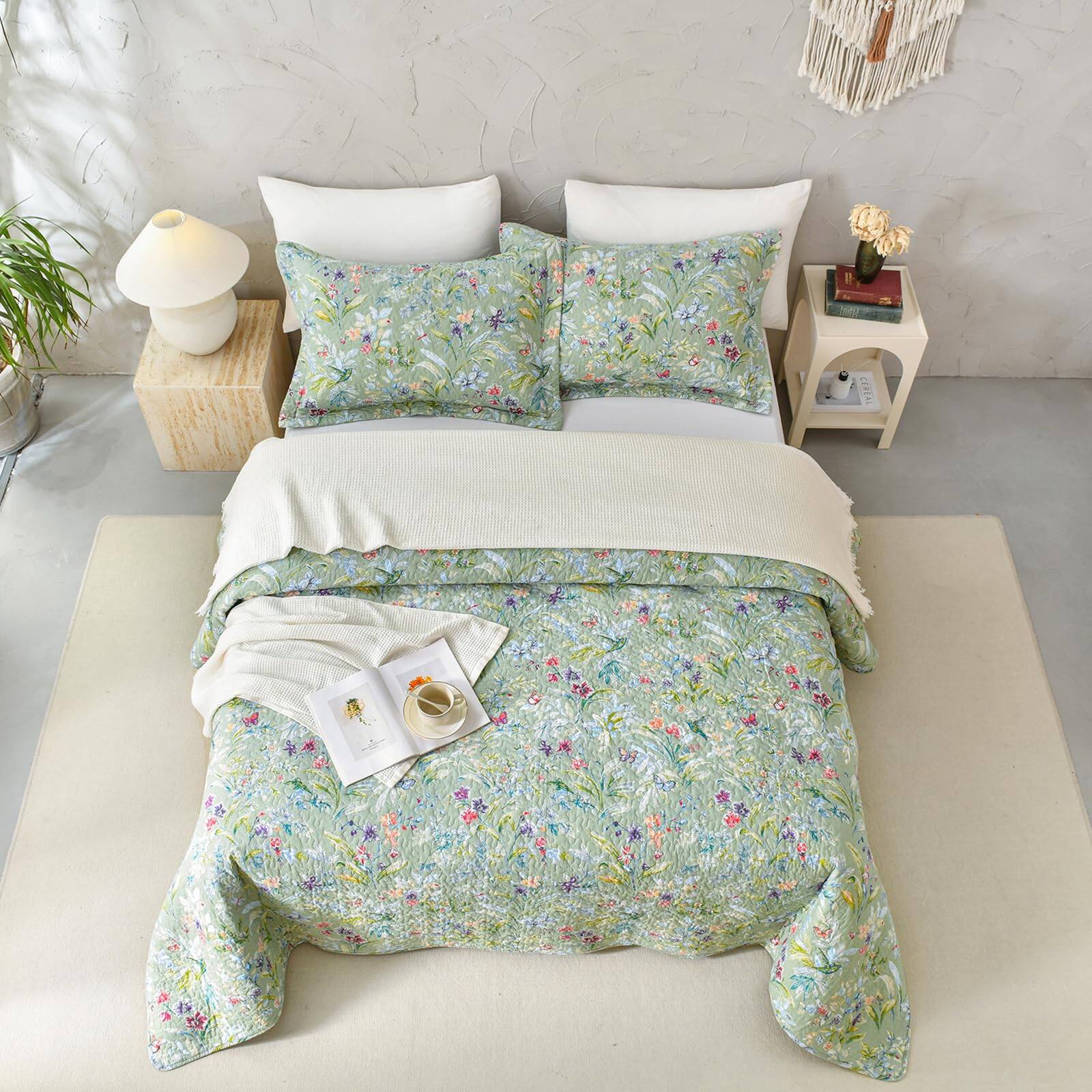 Back. Reds Spade - 3pcs Oversized King Bedspread Set Cotton Floral Quilt Bedding Set Flower Bird Butterfly Printed Coverlet - Pattern C-Oversized King Plus(128*120).
