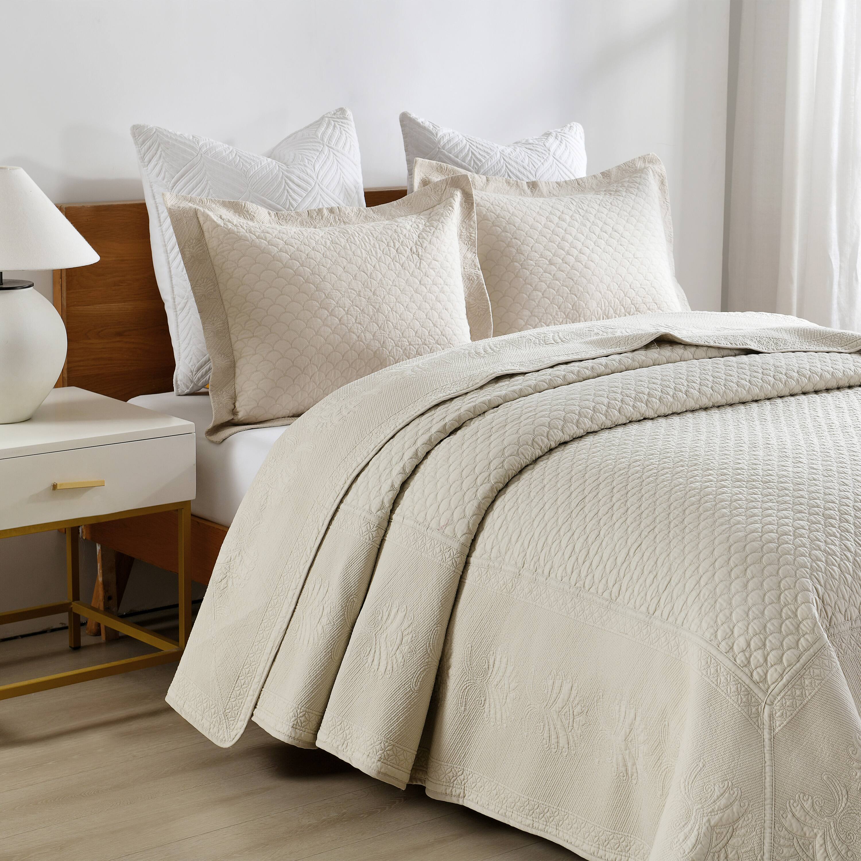 Left. MarCielo - Marcielo 3 Piece 100% Cotton Oversized Bedspread Lightweight Quilt Set - Beige Khaki.