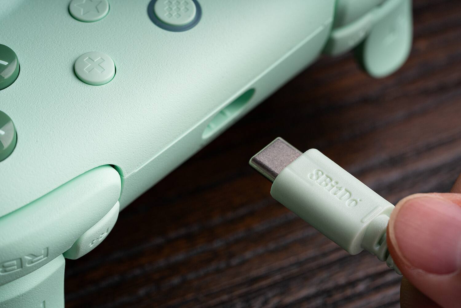 Alt View 14. 8BitDo - Ultimate 2C Wired Controller for Android and Windows with Hall Effect Joysticks - Green.