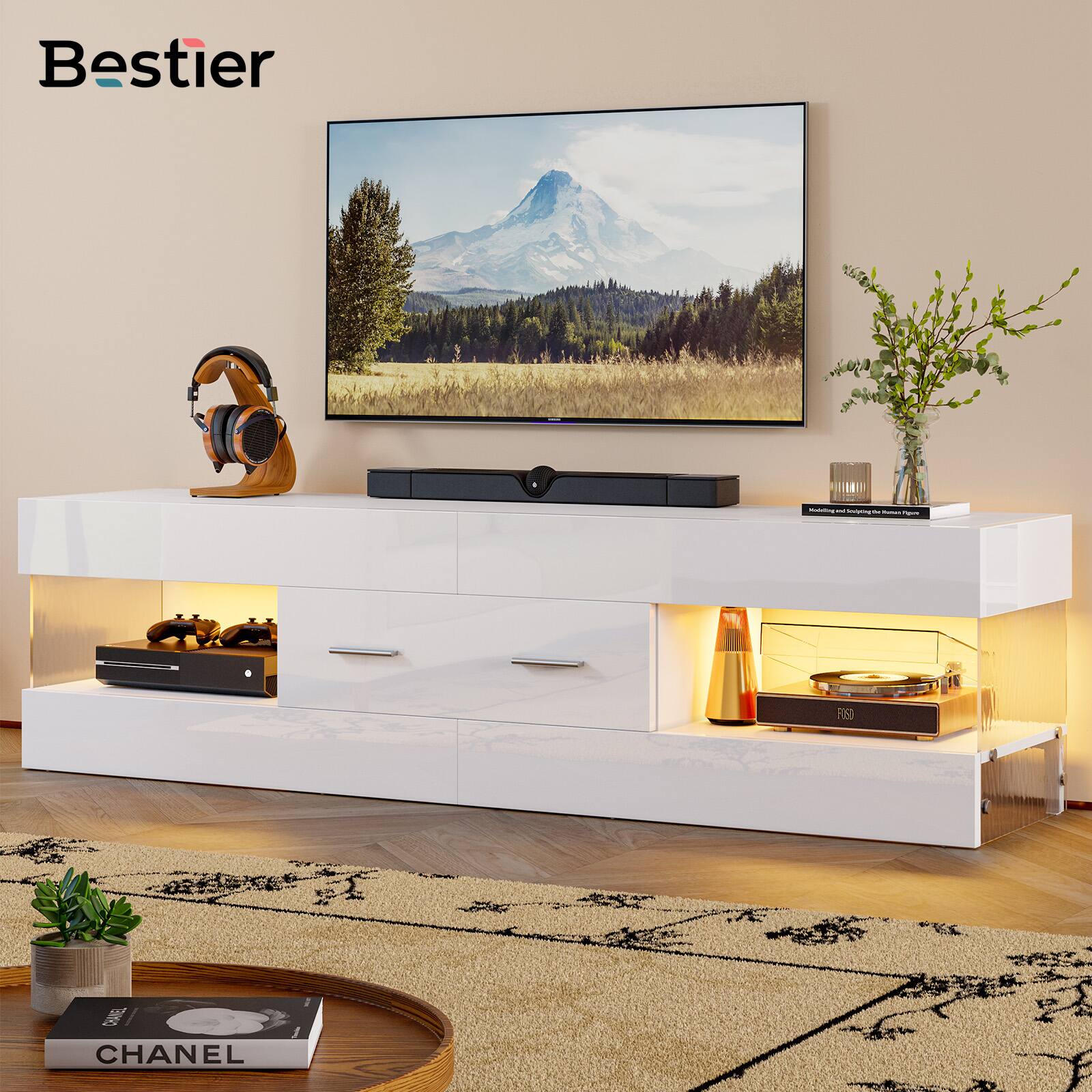 Bestier - - - - - - S g CHANEL