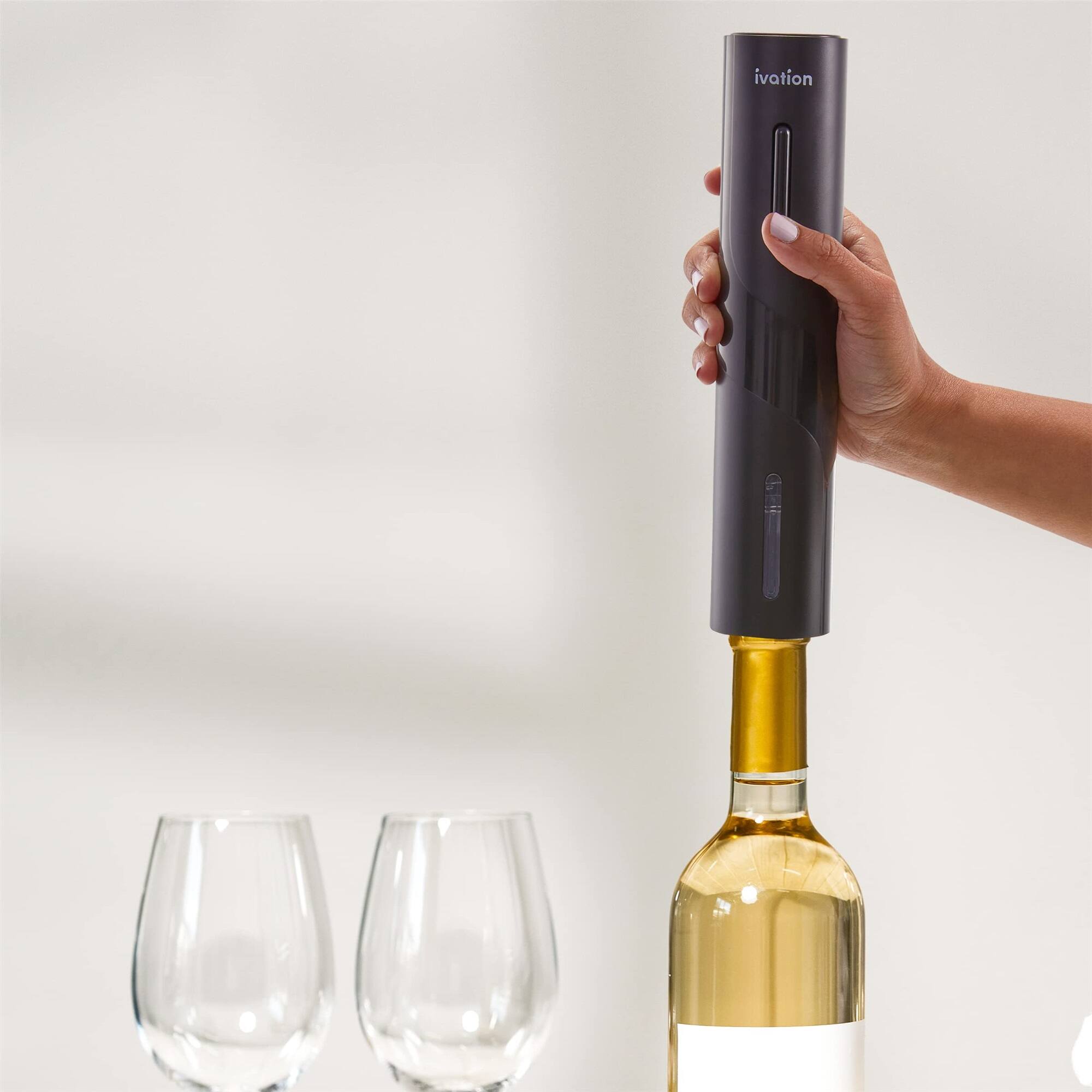 Alt View 8. Ivation - 7-Piece Wine Gift Set, Wine Set with Electric Wine Opener, Wine Aerator Pourer and More - Black.