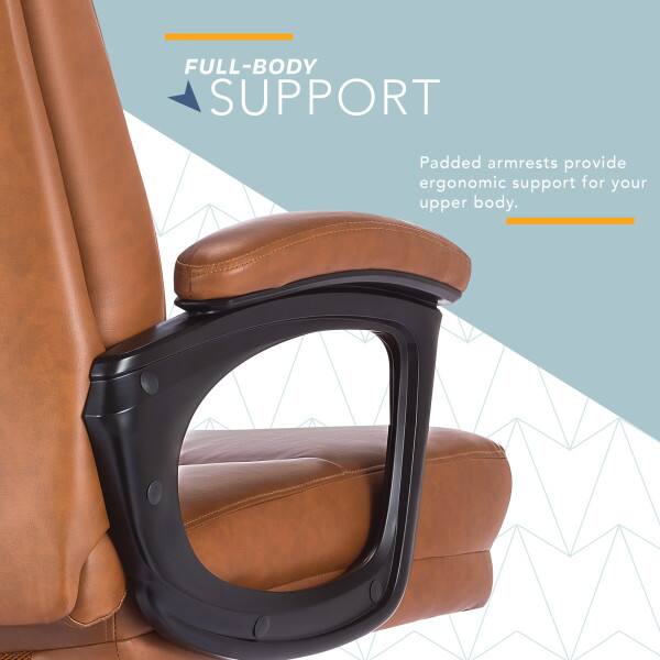 FULL-BODY SUPPORT  
Padded armrests provide ergonomic support for your upper body.