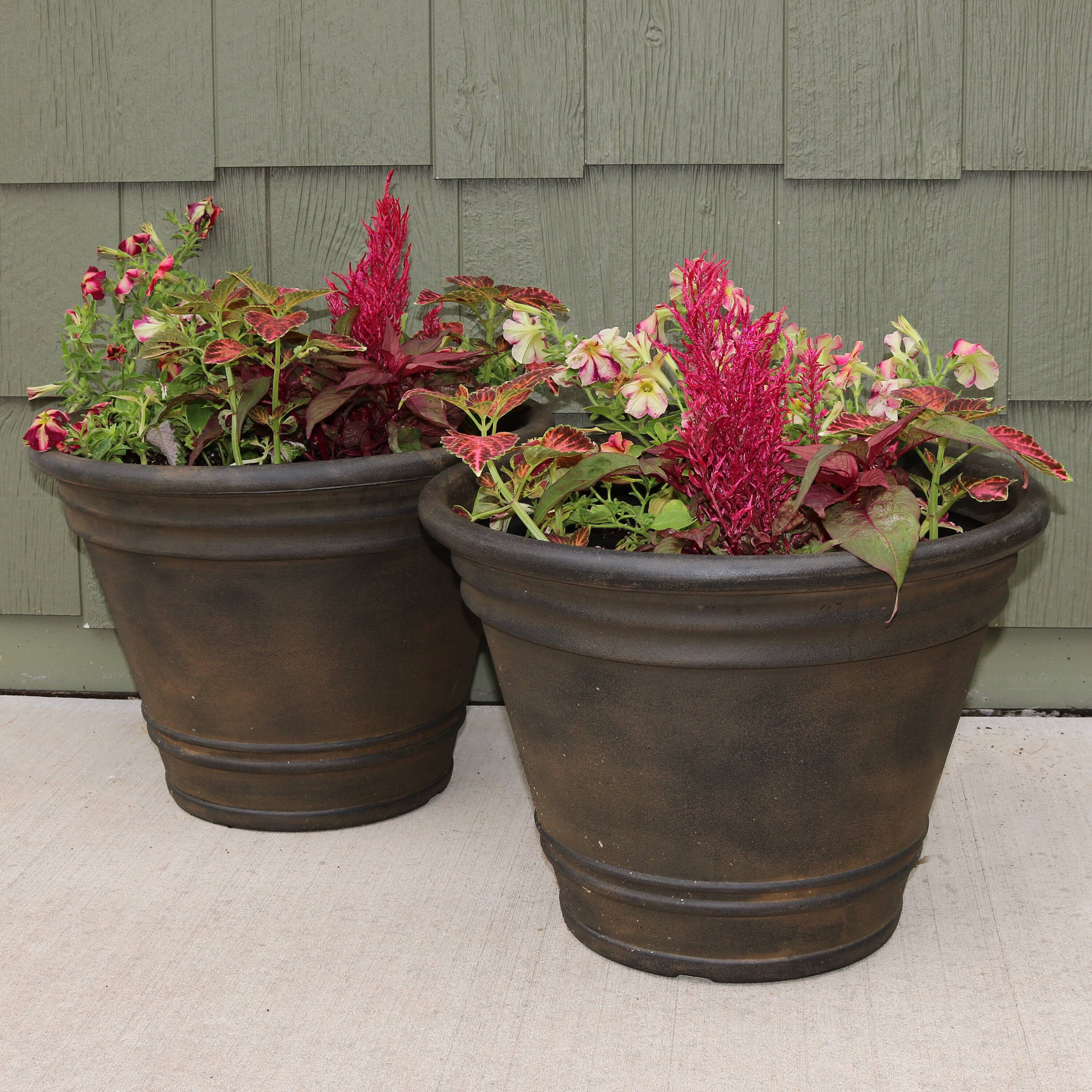 Alt View 1. Sunnydaze - 20 in Franklin Unbreakable Polyresin Planter - Set of 4 - Sable.