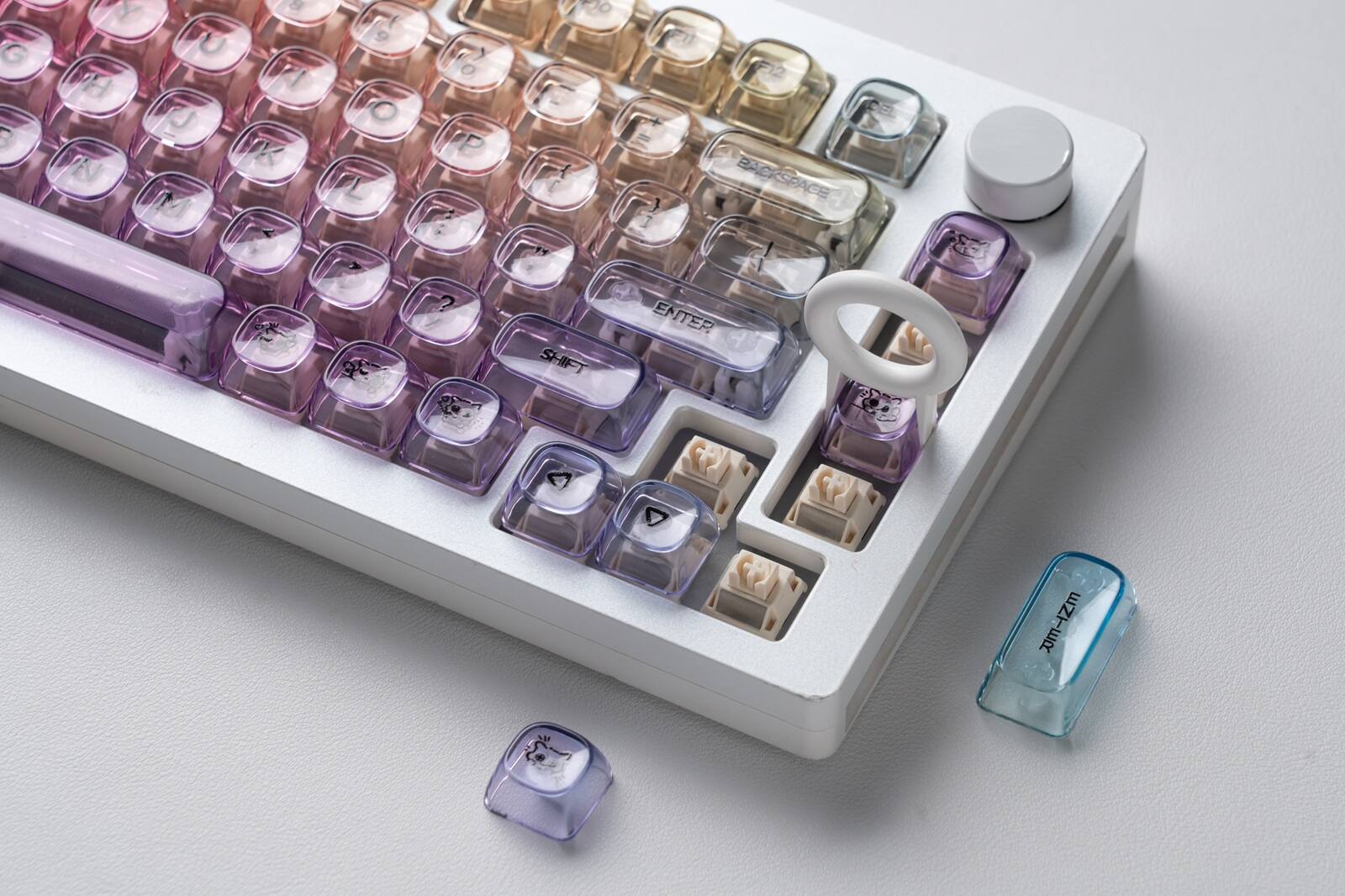 G S R A U H U N O K M T O L P 100 F1 F12 CE BACKSPACE BAC SHIFT ENTER ENTER