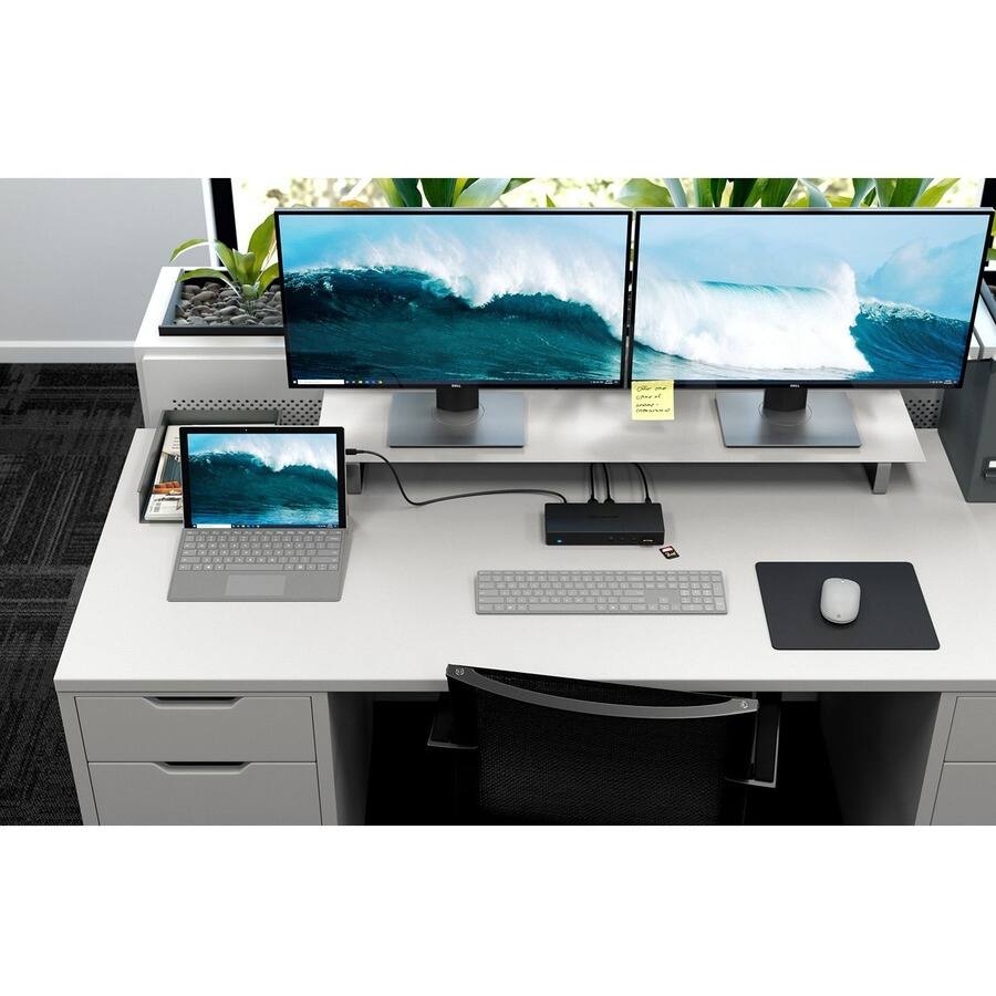 Alt View 3. Alogic - ALOGIC USB-C Triple Display DP Alt. Mode Docking Station - ALOGIC USB-C Triple Display DP Alt. Mode Docking Station.