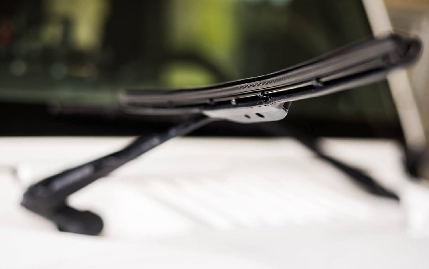 Left. Amber Sporting Goods - Platinum Wiper Blade - HS2000.