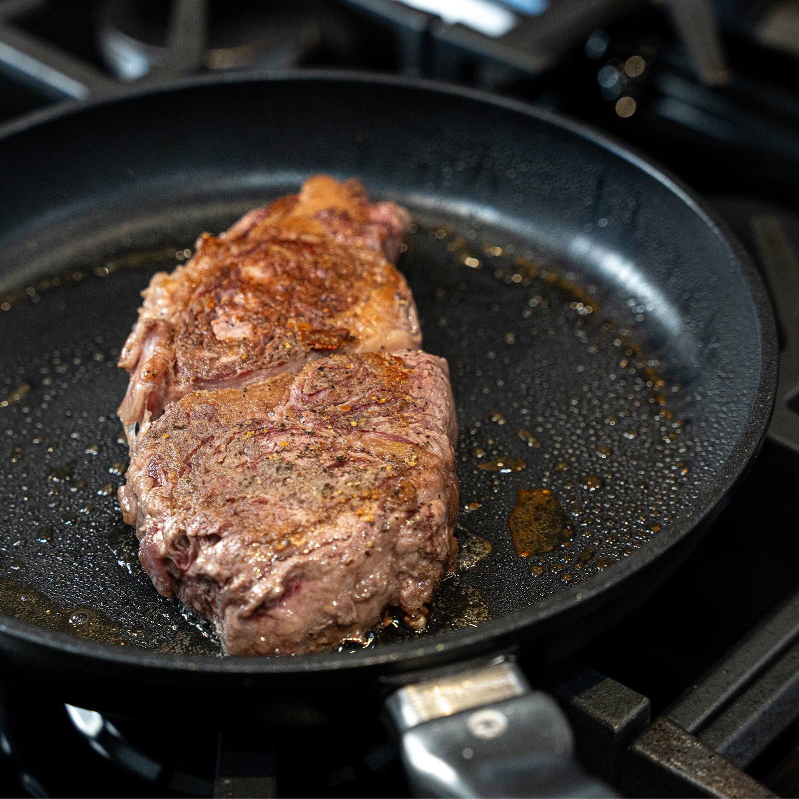 Alt View 1. Swiss Diamond - CHD Induction Fry Pan, 10.25-Inch - Black.
