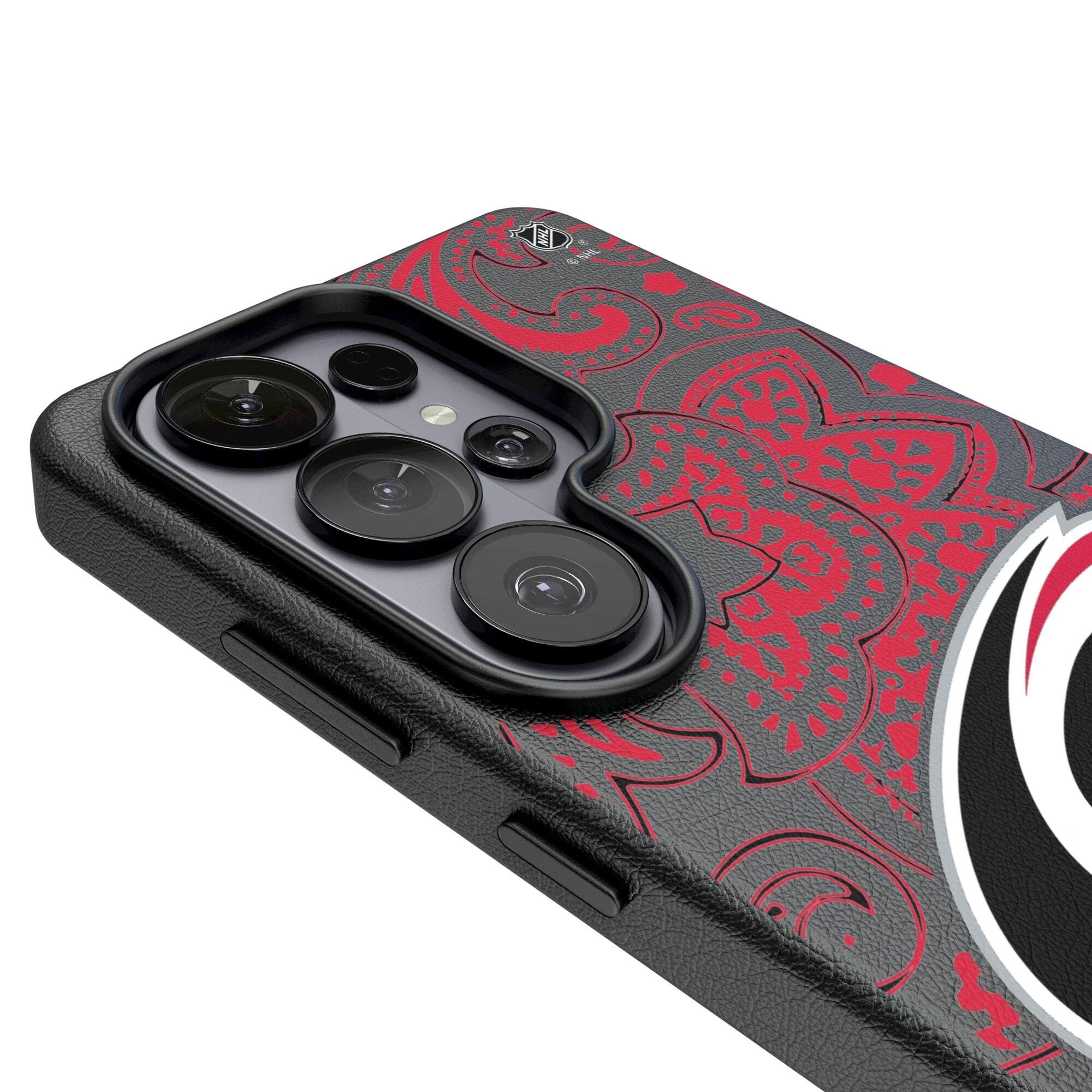 Alt View 2. Keyscaper - Carolina Hurricanes Paisley Galaxy Magnetic Bump Case - S25 - Black.