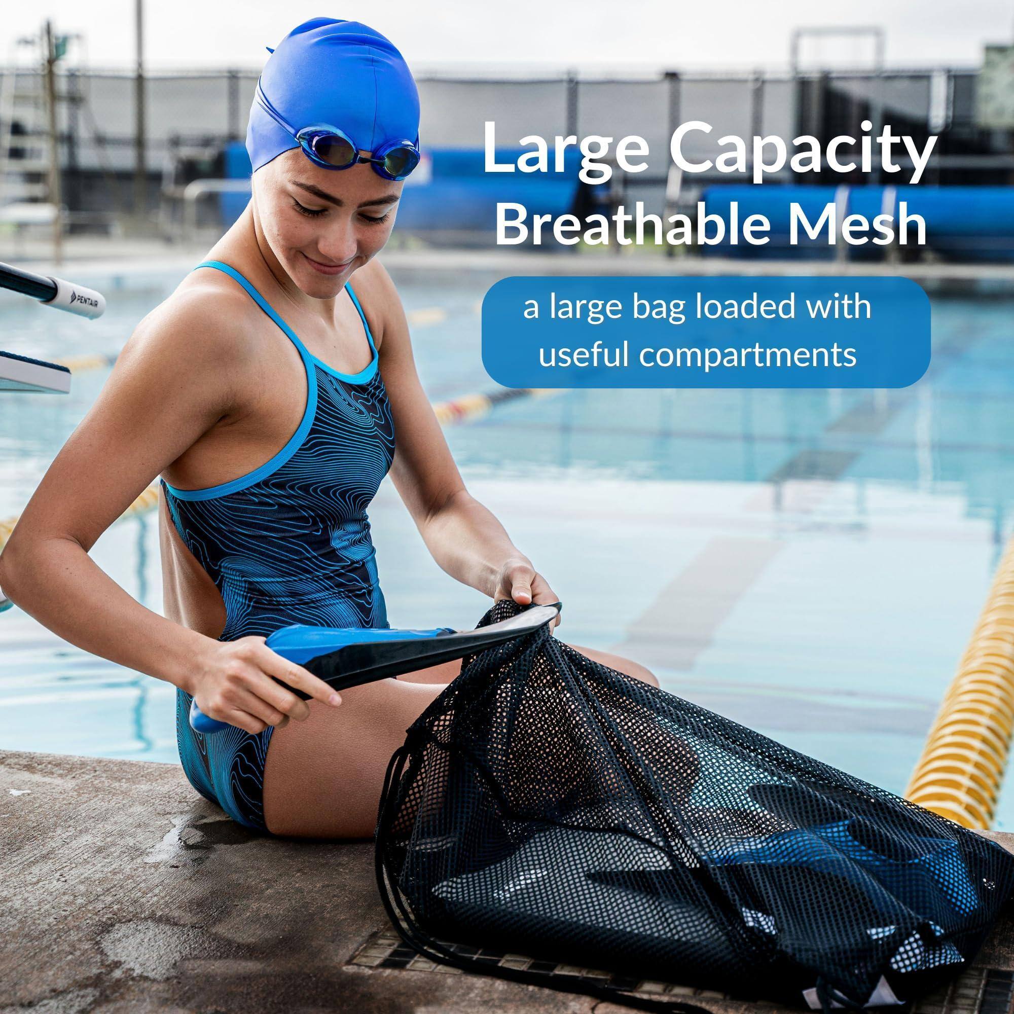 Large Capacity Breathable Mesh  
a large bag loaded with useful compartments