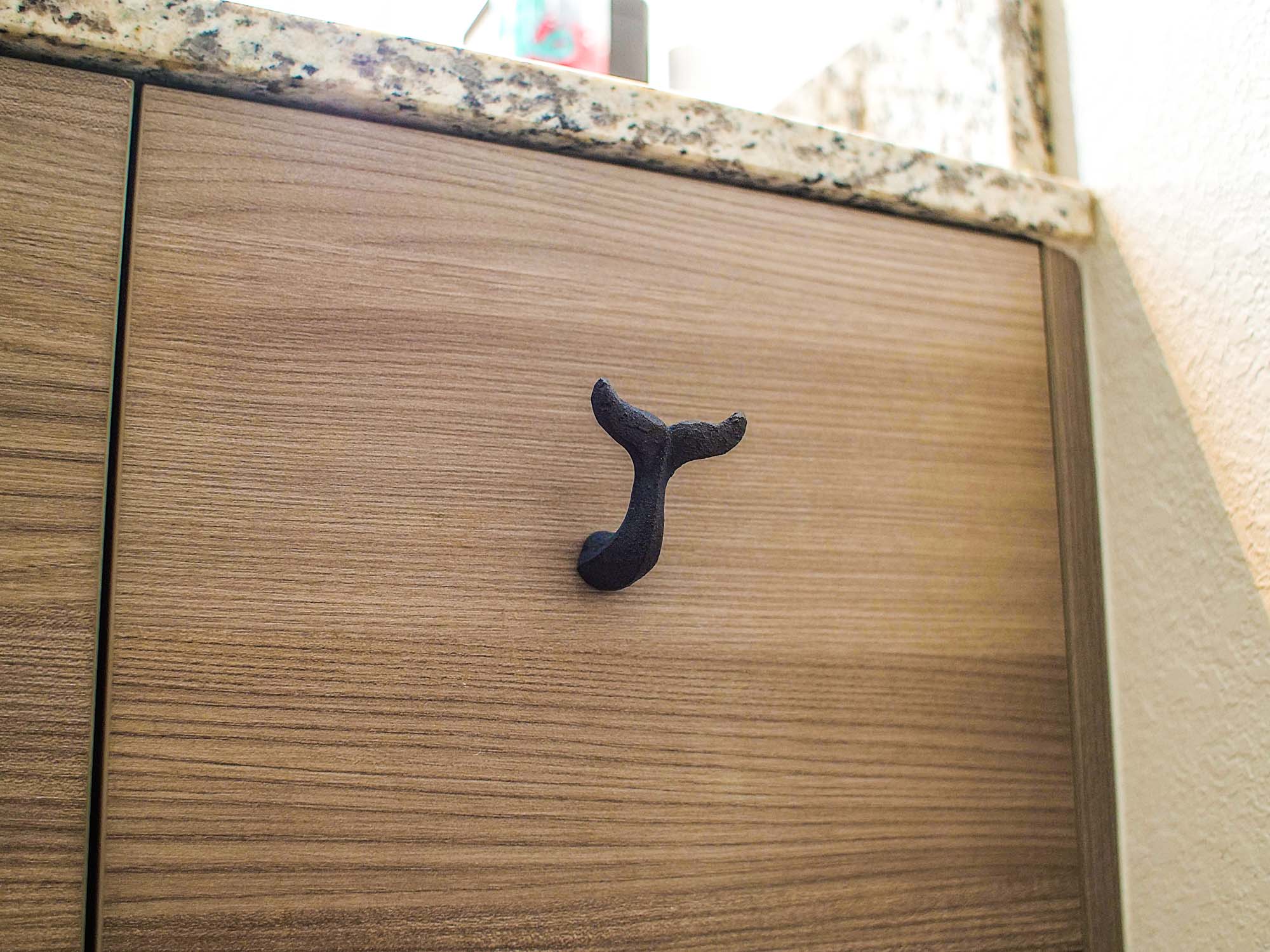 Alt View 4. Zeckos - Navy Blue Cast Iron Whale Tail Drawer or Cabinet Door Pulls Set of 12 - Navy.