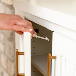 Regalos Siglo XXI - Regalo White Plastic Cabinet Locks 12 pk