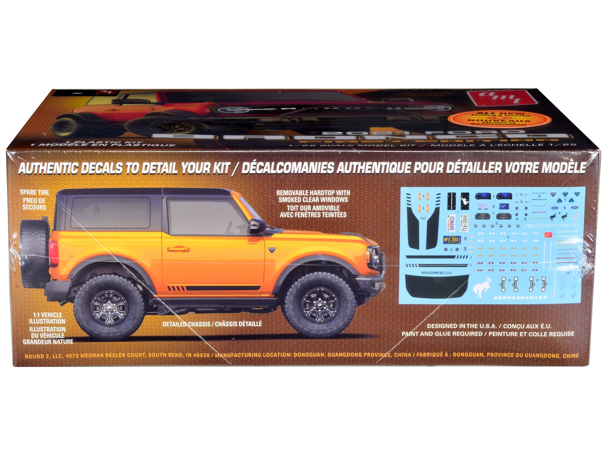 NEW: BURLEND DEL MUUELE - PEERELLE 1720 AUTHENTIC DECALS TO DETAIL YOUR KIT / DÉCALCOMANIES AUTHENTIQUE POUR DÉTAILLER VOTRE MODÈLE SPARE TIRE PNEU DE SECOURS REMOVABLE HARDTOP WITH SMOKED CLEAR WINDOWS TOIT DUR AMOVIBLE AVEC FENÊTRES TEINTÉES 1:1 VEHICLE ILLUSTRATION ILLUSTRATION DU VÉHICULE GRANDEUR NATURE DETAILED-CHASSIS / CHASSIS DÉTAILLÉ DESIGNED IN THE U.S.A. / CONÇU AUX É.U. PAINT AND GLUE REQUIRED / PEINTURE ET COLLE REQUISE ROUND 2, LLC. 4073 MEGHAN BEELER COURT SOUTH BEND, IN 46628 I MANUFACTURING LOCATION: DONGGUAN, GUANGDONG PROVINCE, CHINA / FABRIQUÉ À DONGGUAN, PROVINCE DU GUANGDONG, CHINE