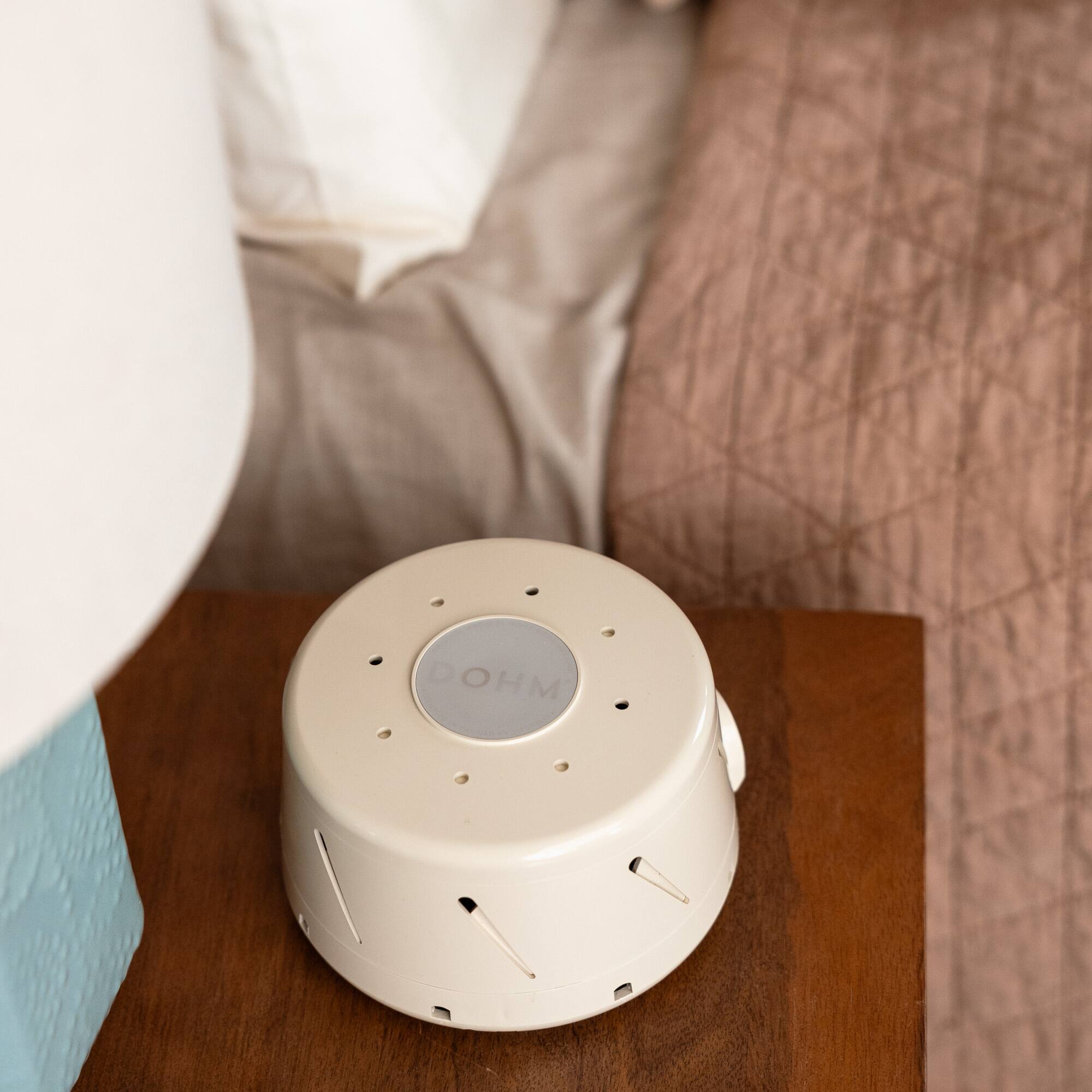 Left. Yogasleep - Dohm Classic Sound Machine - Wht - White.