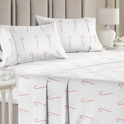 The text in the image appears to be a mix of numbers and letters, possibly part of a code or a design. Here is the corrected and grouped version:
- 1110
- JJJe
- 111
- TOR
- 77C
The rest of the text seems to be part of a pattern or design and does not form coherent words or phrases.