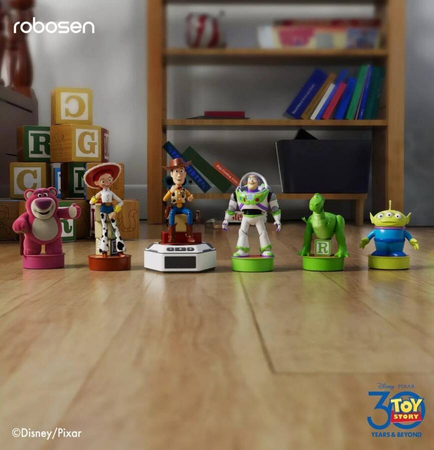robosen (C R G I C I i aS P Chubos ste ODD R Disney/Pixar Disney PIXAR 3 TOY STORY YEARS & BEYOND