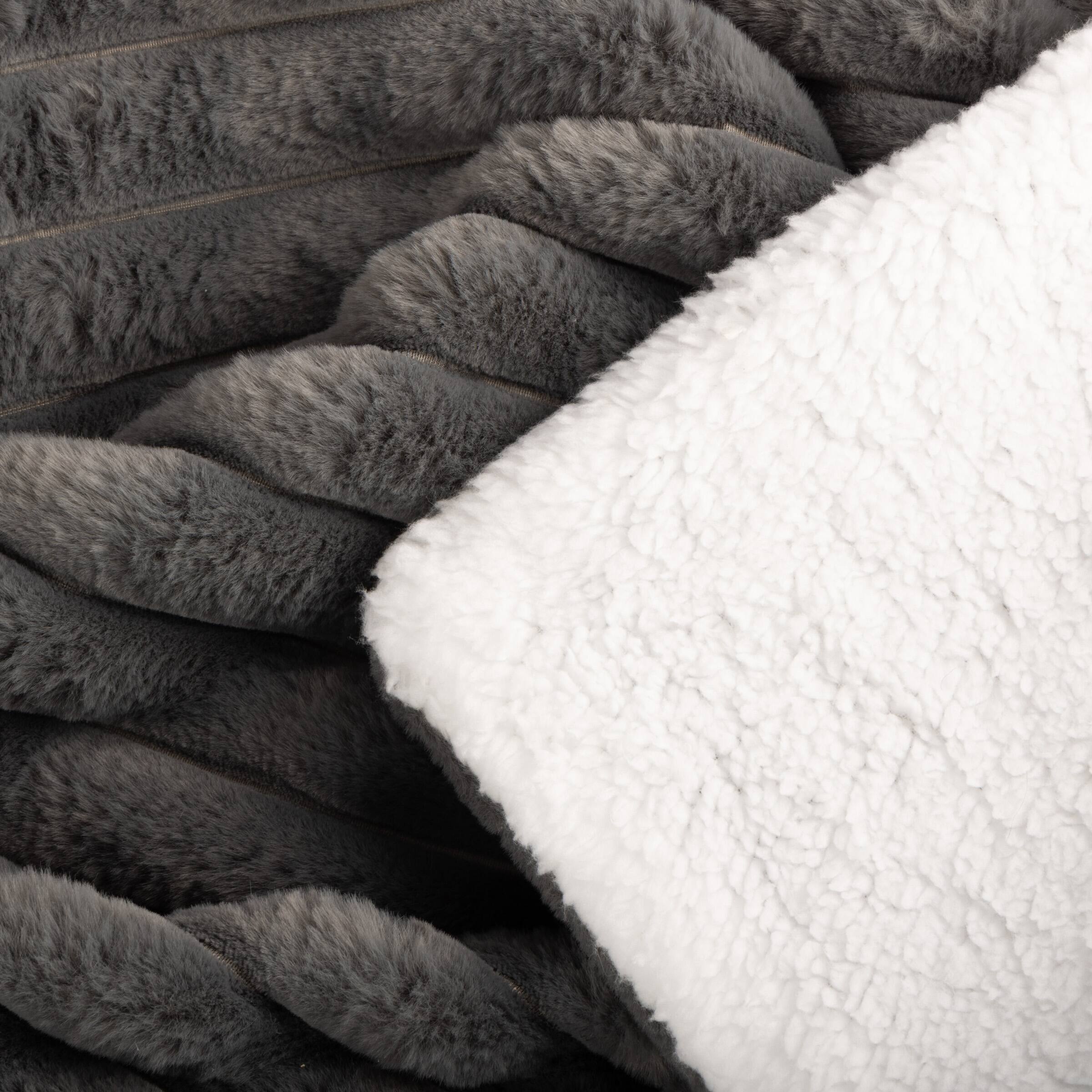 Back. Lavish Home - 60x70in Faux Fur Throw Blanket - Gray.