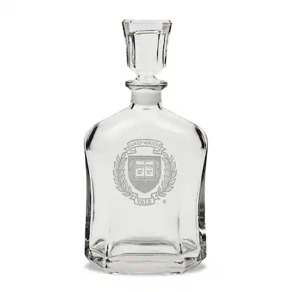 LUX ET VERITAS
YALE
LUX ET VERITAS
YALE