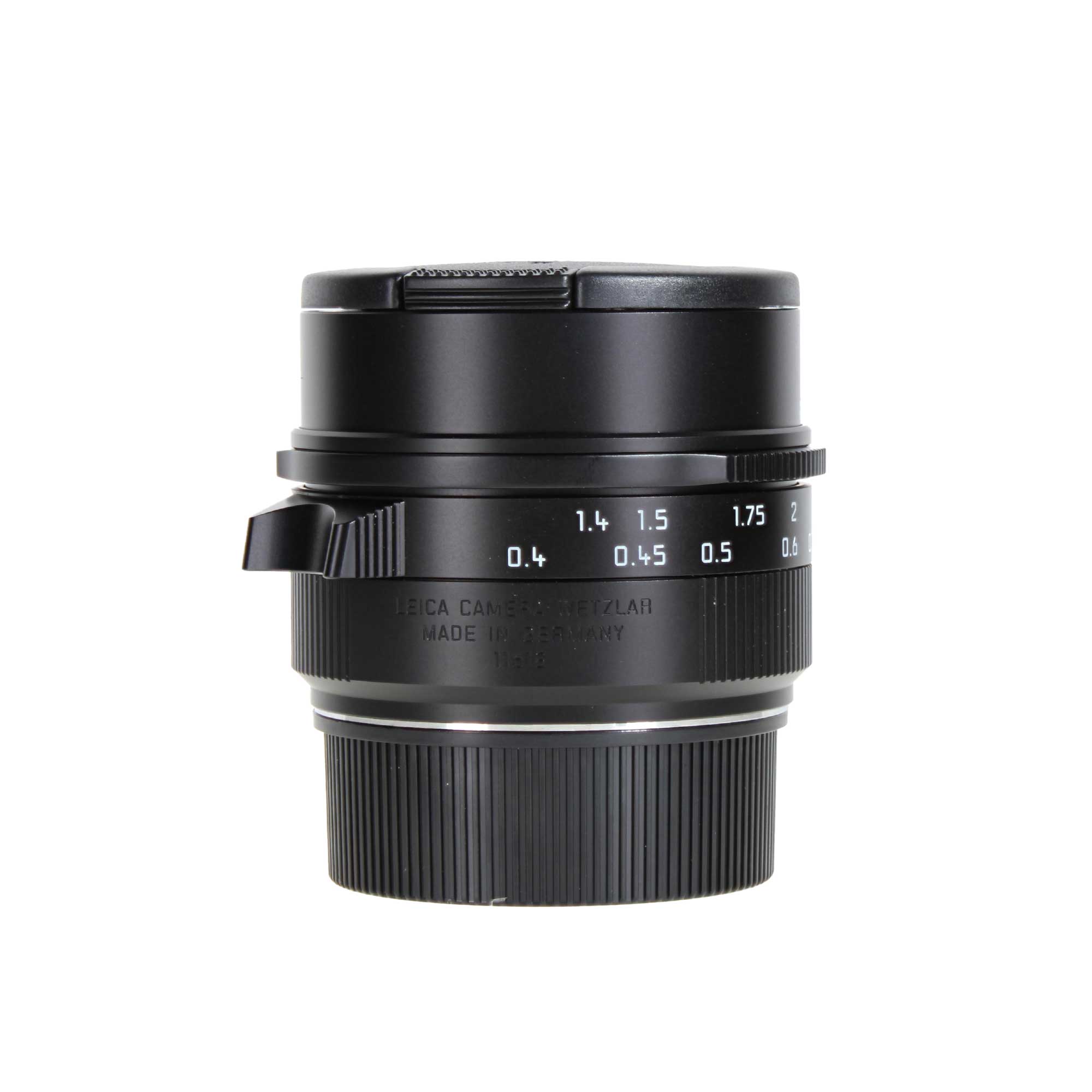 0.4 1.4 1.5 0.45 1.75 2 0.5 0.6  
LEICA CAMERA NETZLAR  
MADE IN GERMANY  
1152