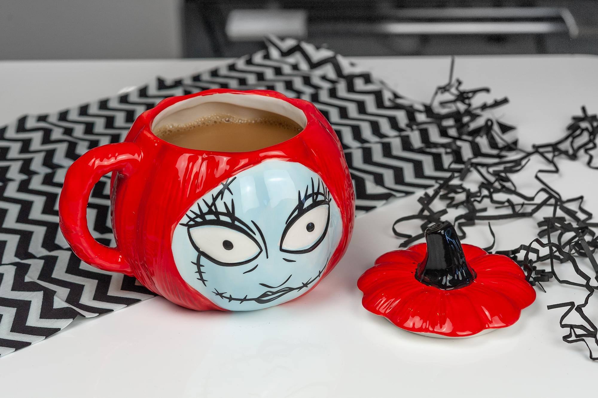 Alt View 3. Disney - Nightmare Before Christmas Sally Figural 26 Oz Ceramic Mug With Lid - Red.
