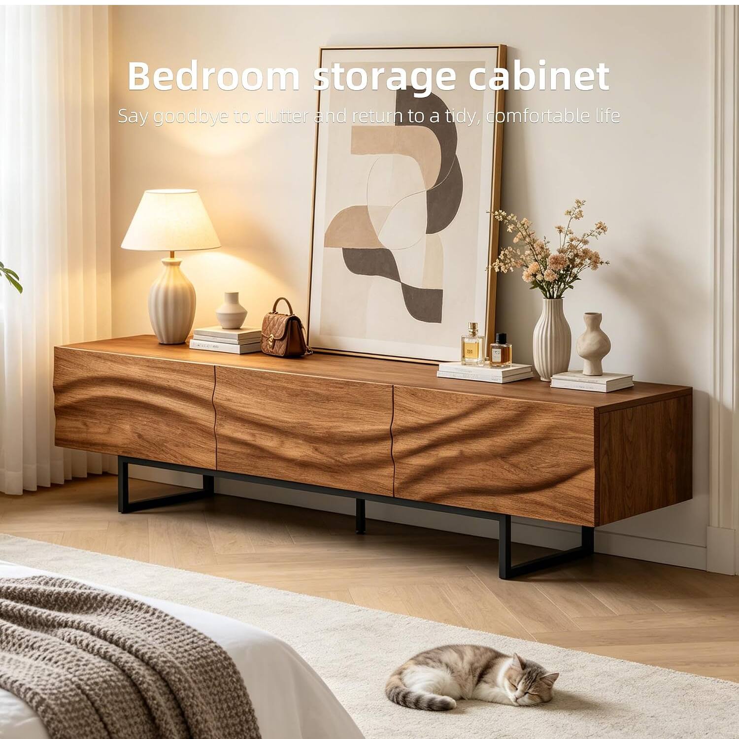 Bedroom storage cabinet  
Say goodbye to clutter and return to a tidy, comfortable life