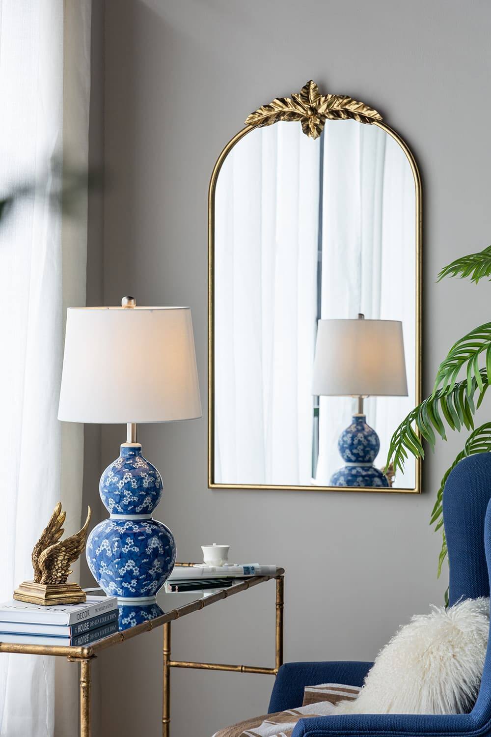 DECOR  
D-NSTRA HOUSE HOTE