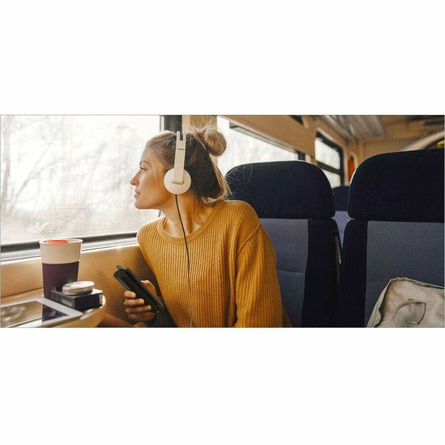 Alt View 1. Belkin - Belkin 20W 3-port USB Power Bank - 20K mAh - 2xUSB-A (12W), 1xUSB-C (15W) - Portable Charger - w/ USB-C to USB-C Cable.