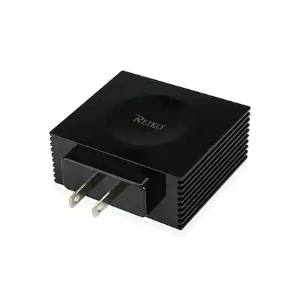 Front. Reiko - 4 Amp Four Ports Portable Travel Station Charger In Black - Black.