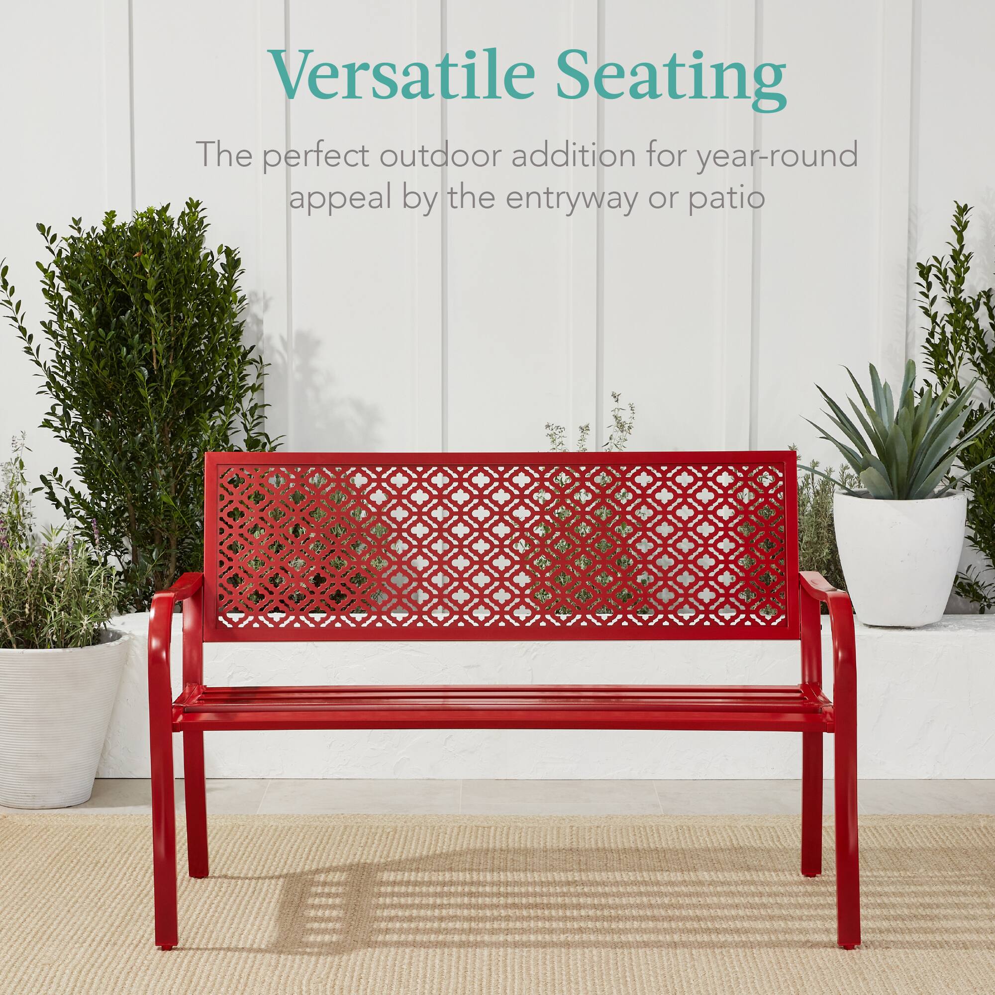 Versatile Seating  
The perfect outdoor addition for year-round appeal by the entryway or patio