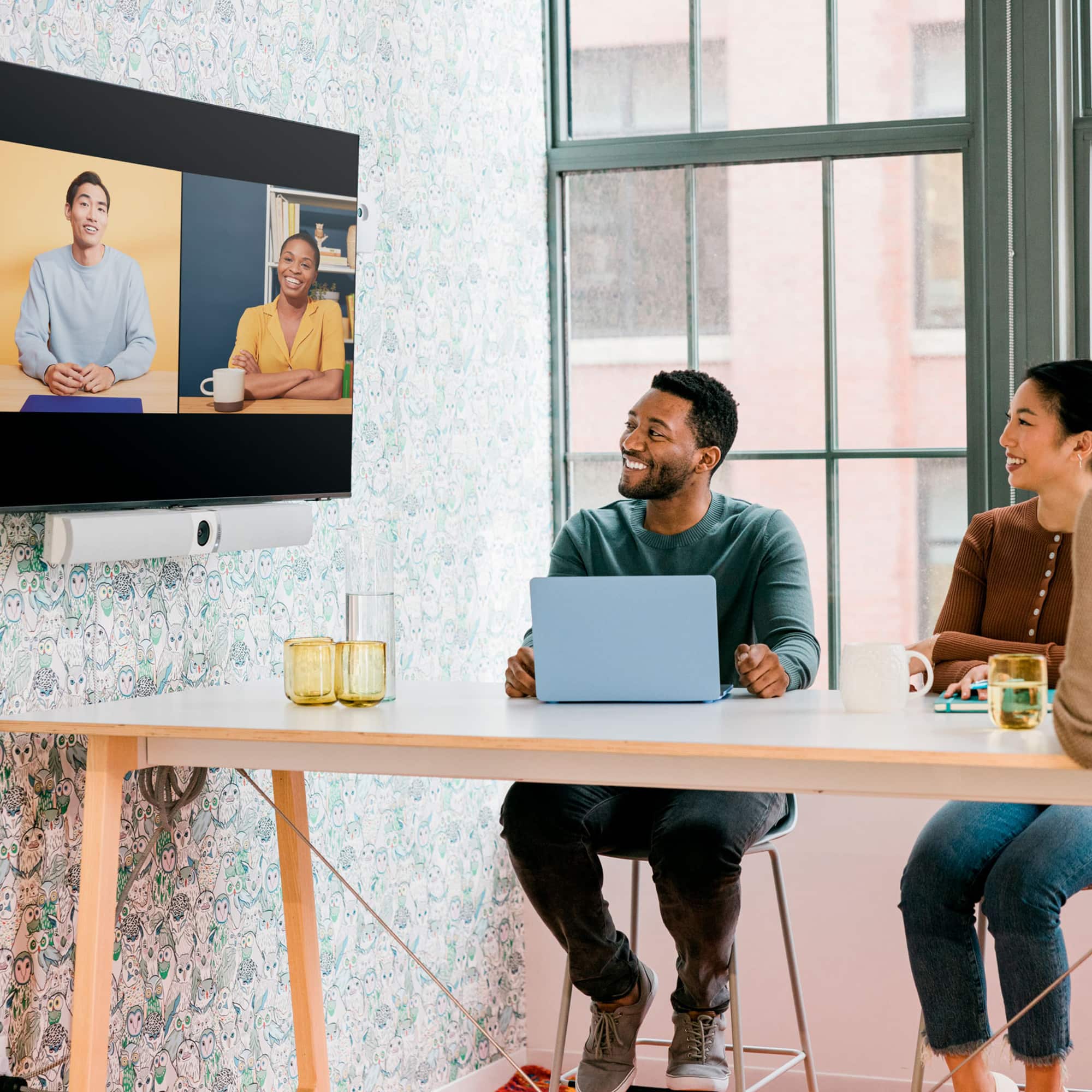 Alt View 1. Owl Labs - Owl Bar (Gray) - White.