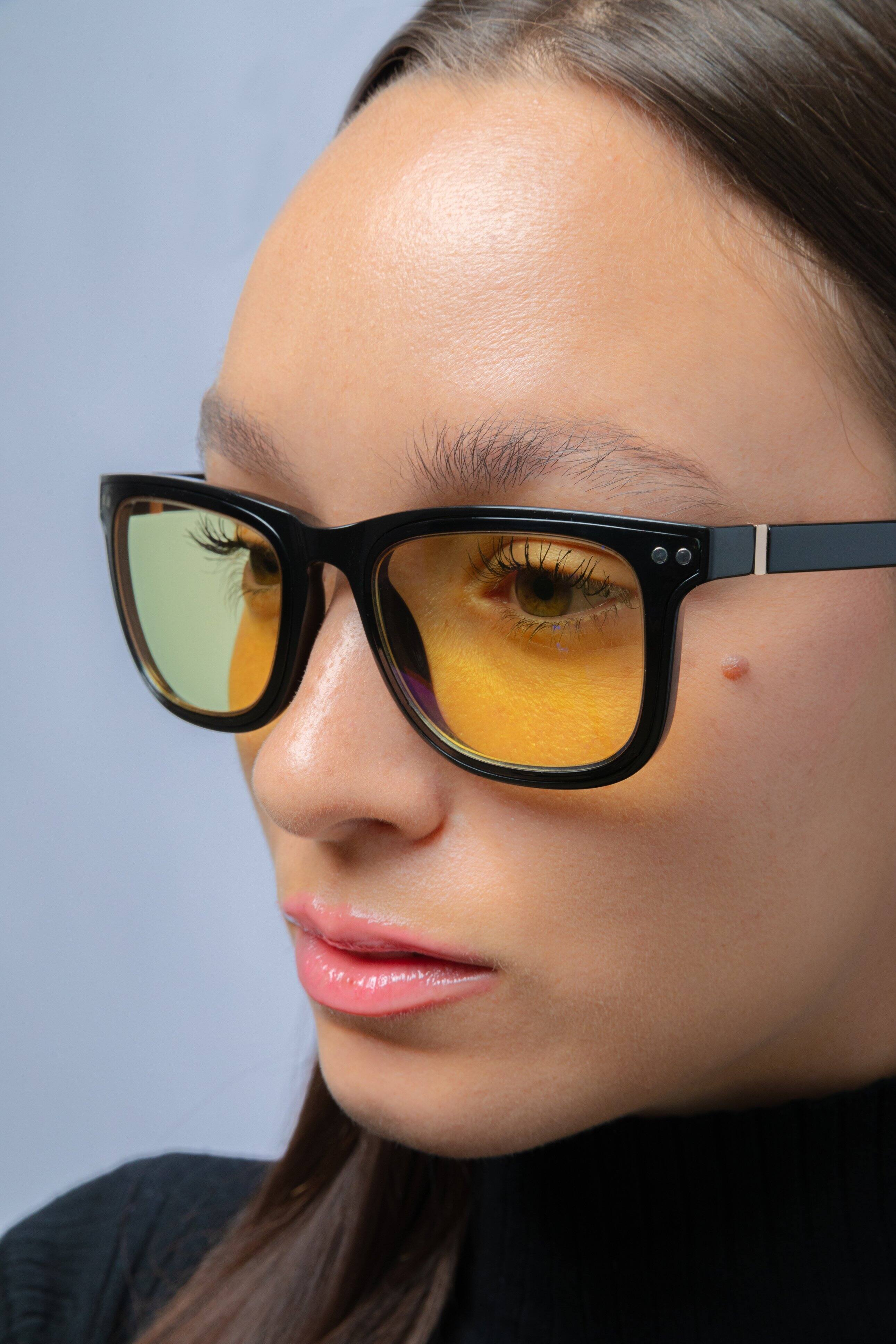 Angle. GUNNAR - Cupertino Computer Glasses with Blue Light , Amber + Sun Lenses - Onyx.