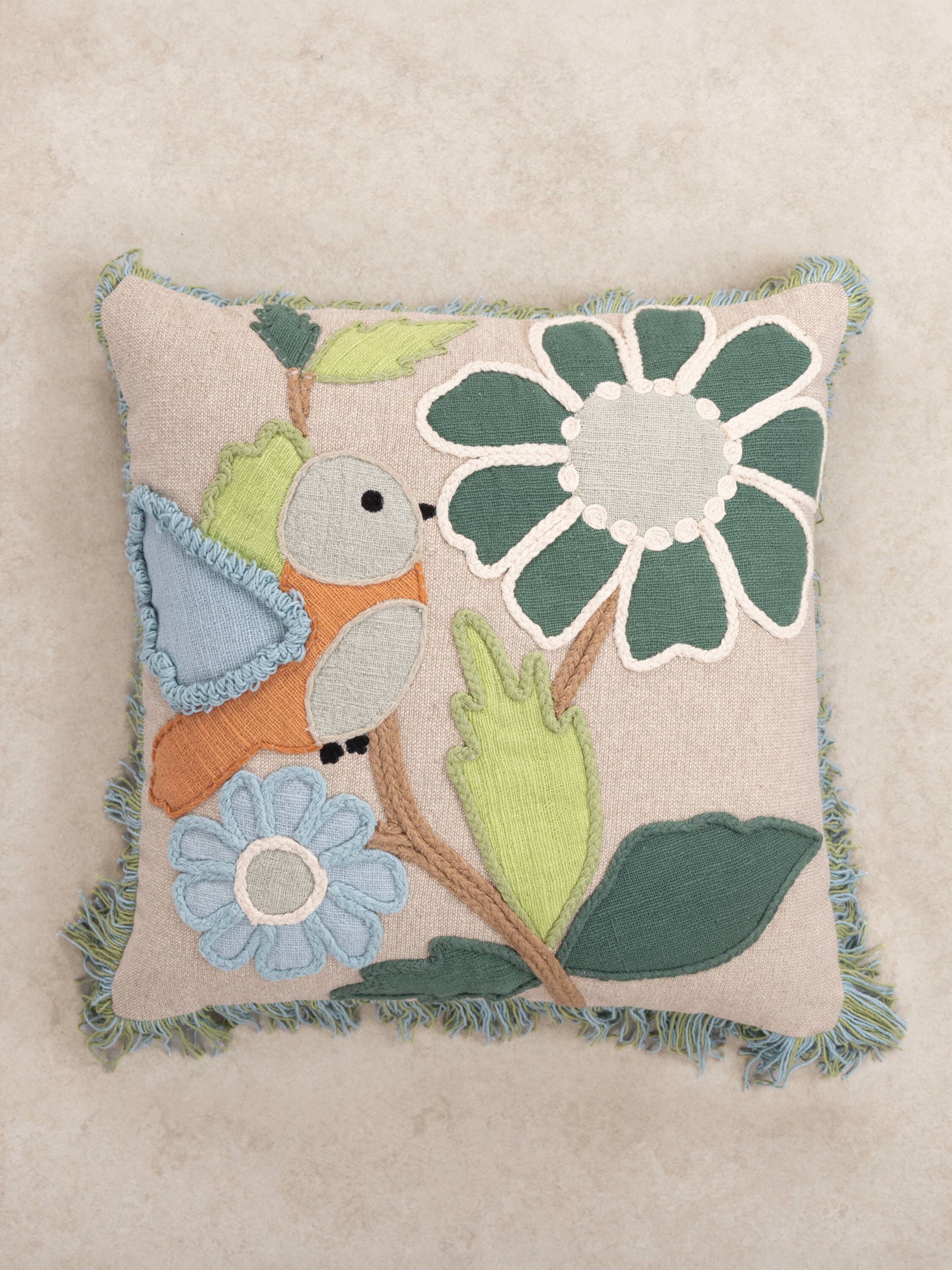 Angle. GAURI KOHLI - Palermo Pillow - Multicolored.