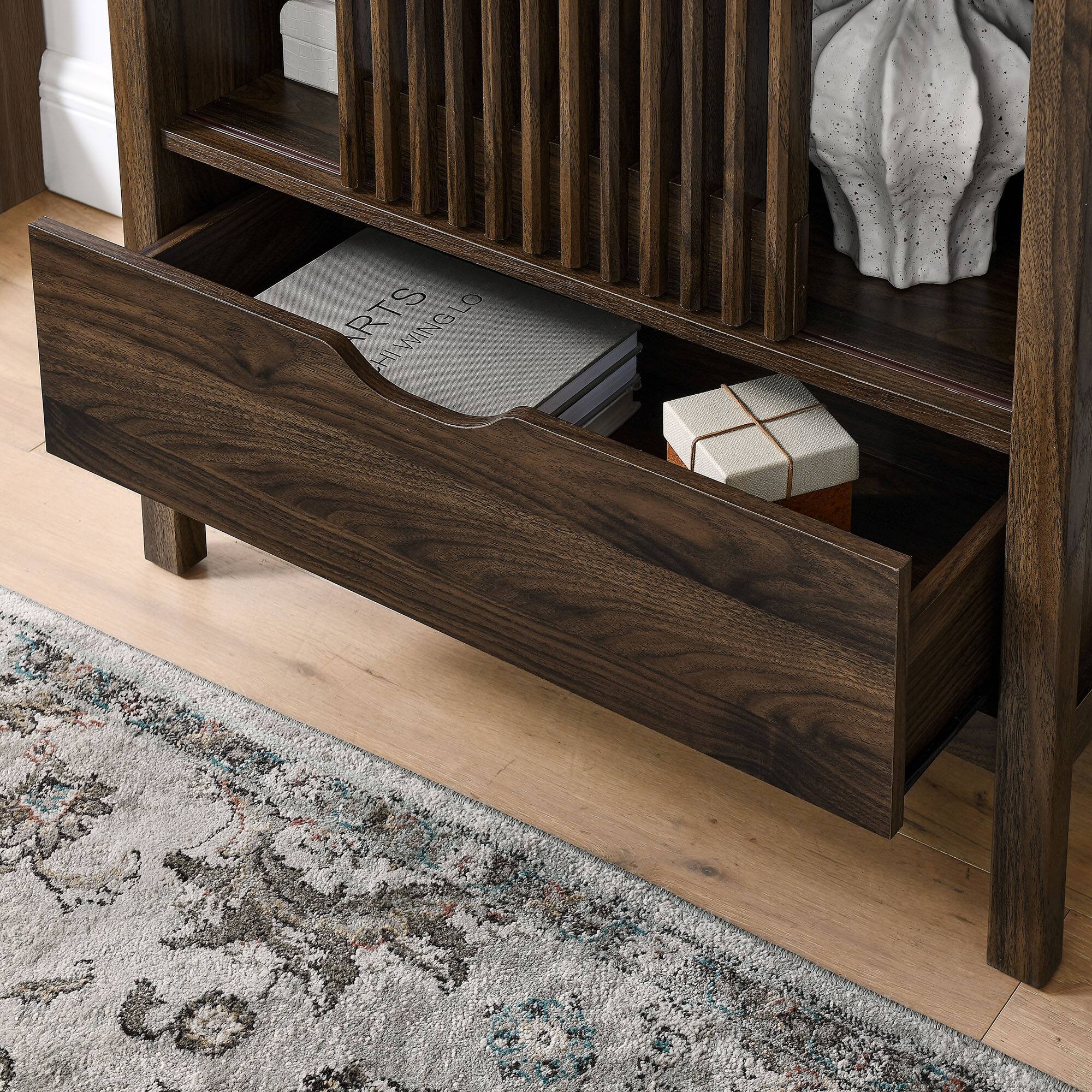 The text on the image reads:

"ARTS
ALVING & LÖ"