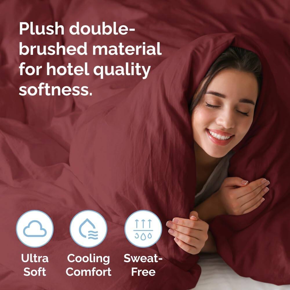 Plush double-brushed material for hotel quality softness.

Ultra Soft  
Cooling Comfort  
Sweat-Free