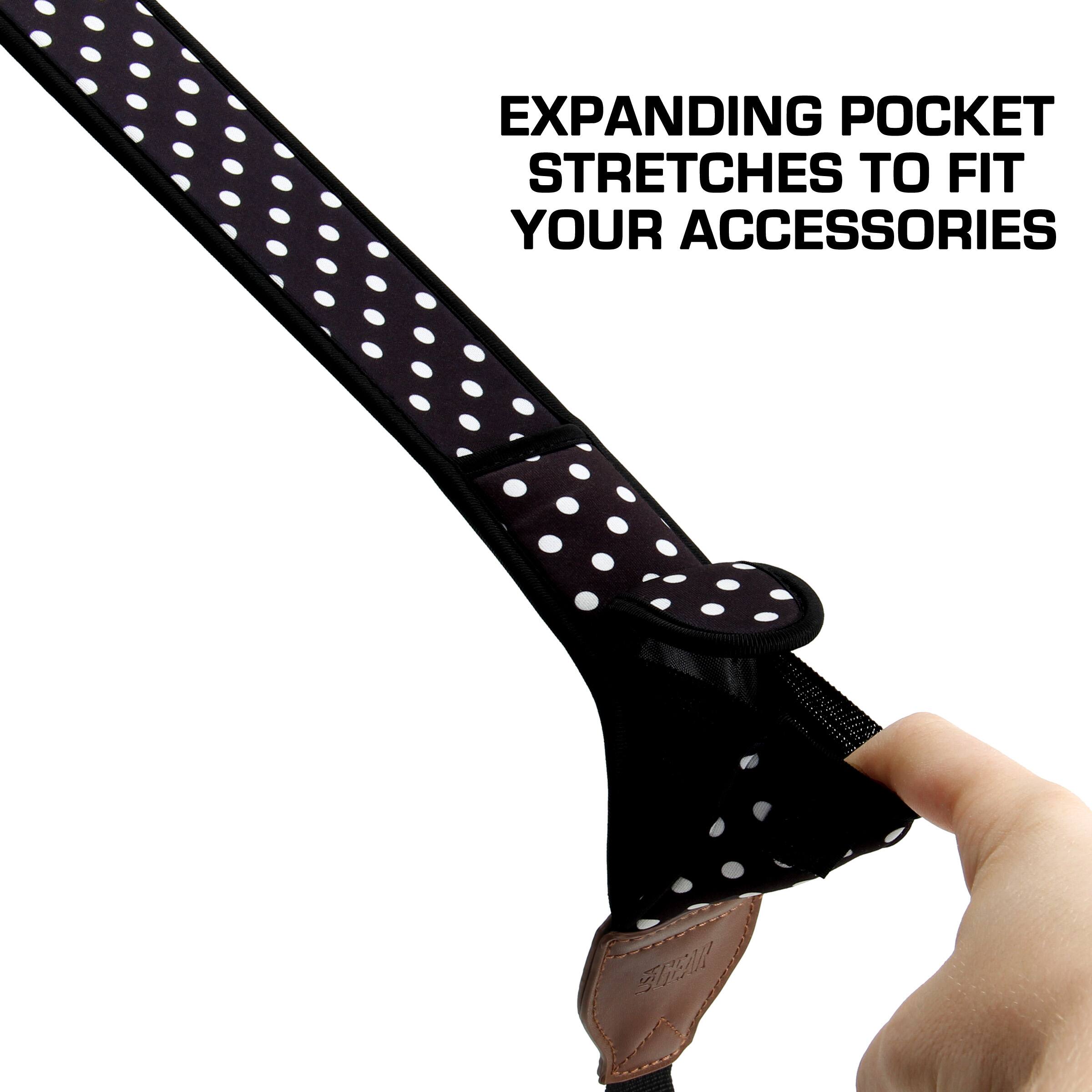 EXPANDING POCKET STRETCHES TO FIT YOUR ACCESSORIES