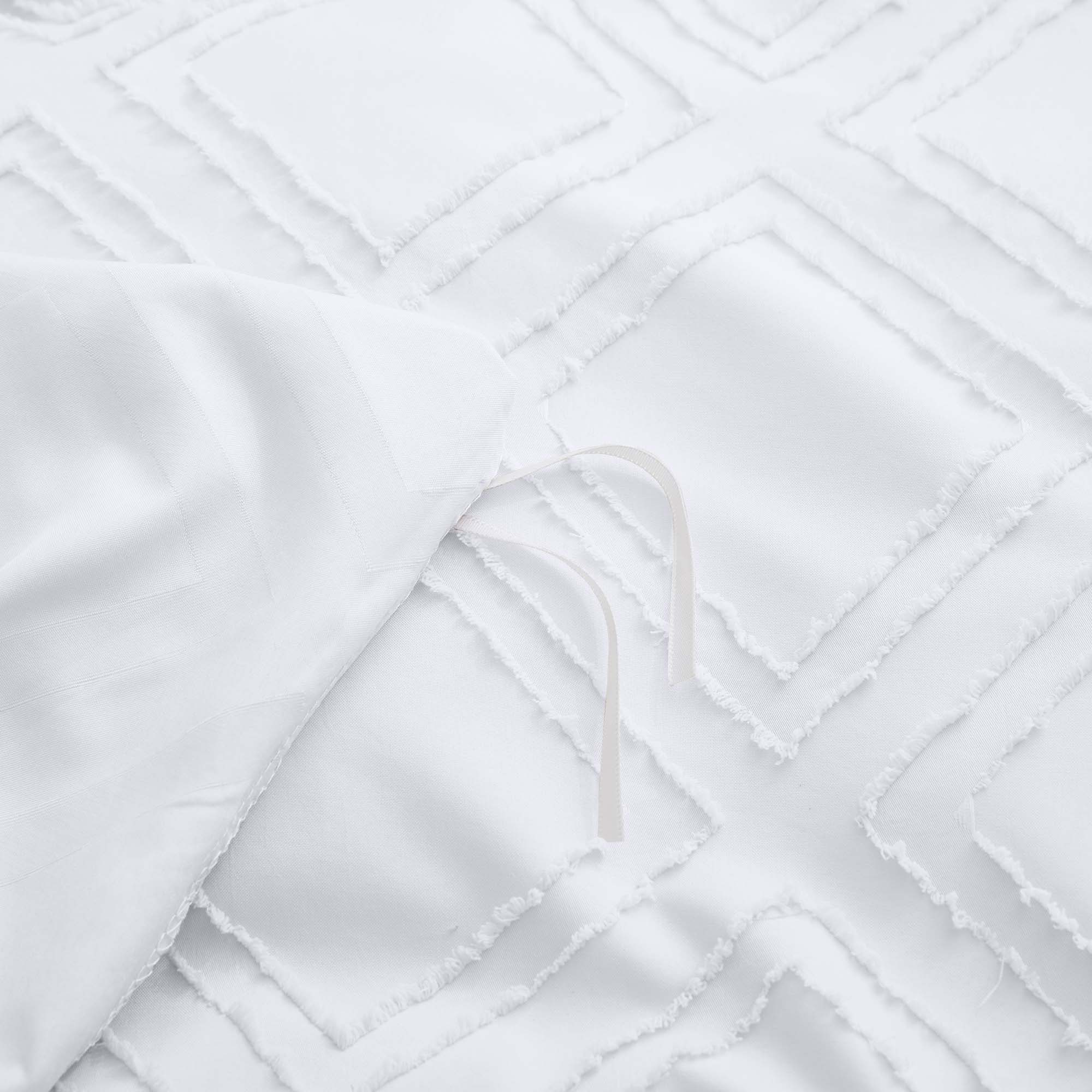 Back. Peace Nest - Peace Nest Tufted Clipped Jacquard Geometric Duvet Cover & Pillowcase Set - Square White.