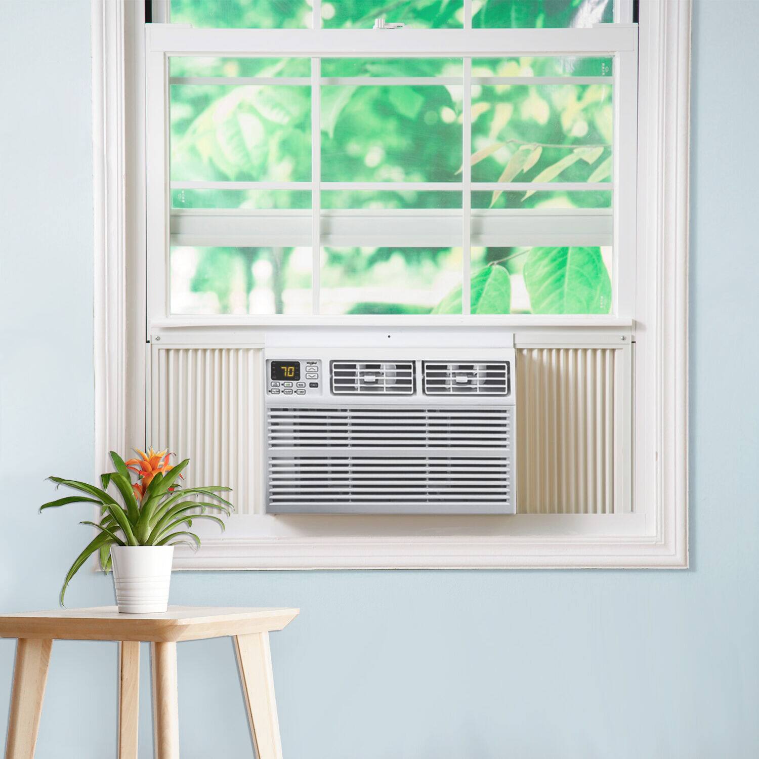 Alt View 12. Whirlpool - 1400 Sq. Ft. Window Air Conditioner - White.