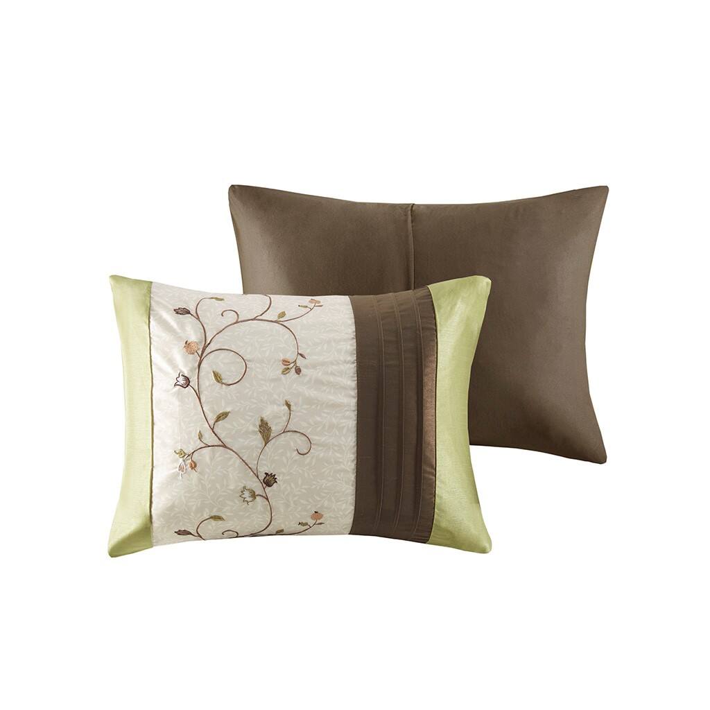 Alt View 4. Gracie Mills - Gracie Mills Rogelio 7-Piece Transitional Embroidered Comforter Set - Green.