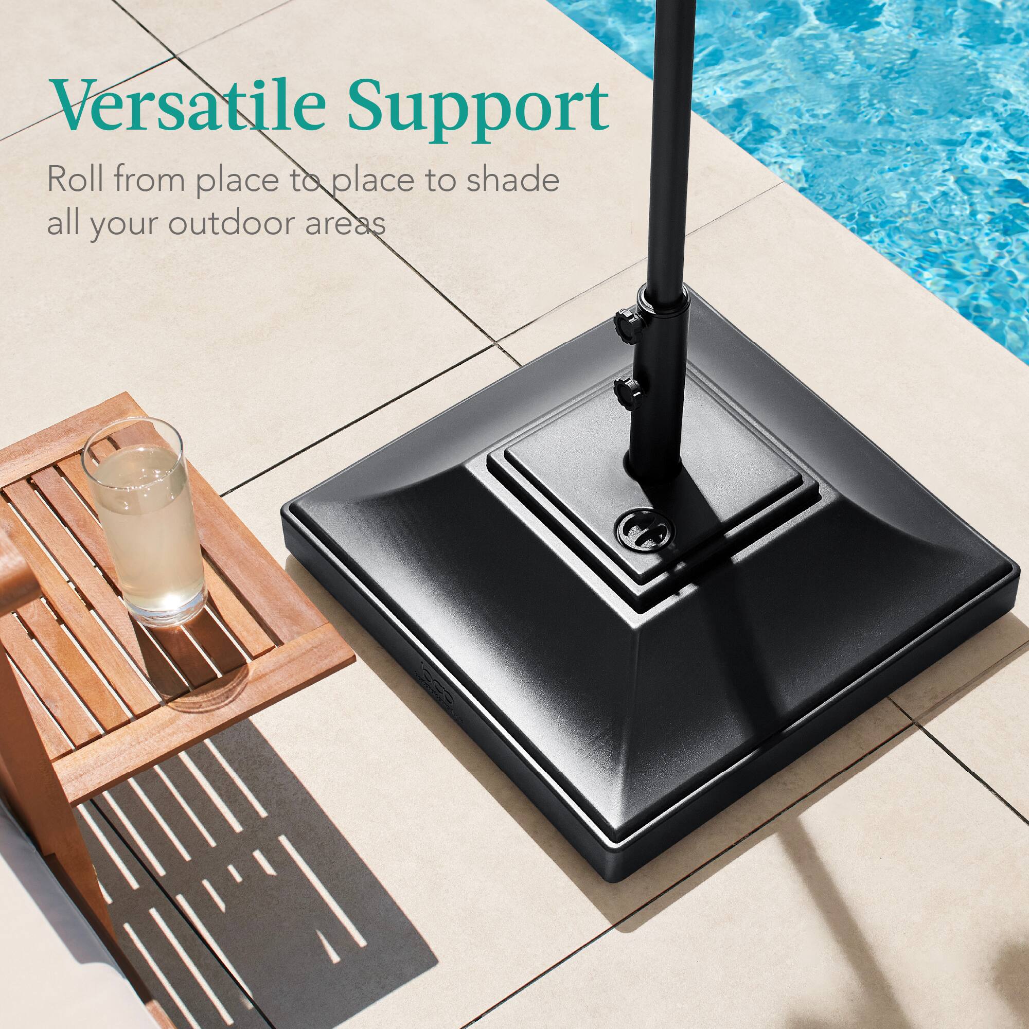 Versatile Support  
Roll from place to place to shade all your outdoor areas
