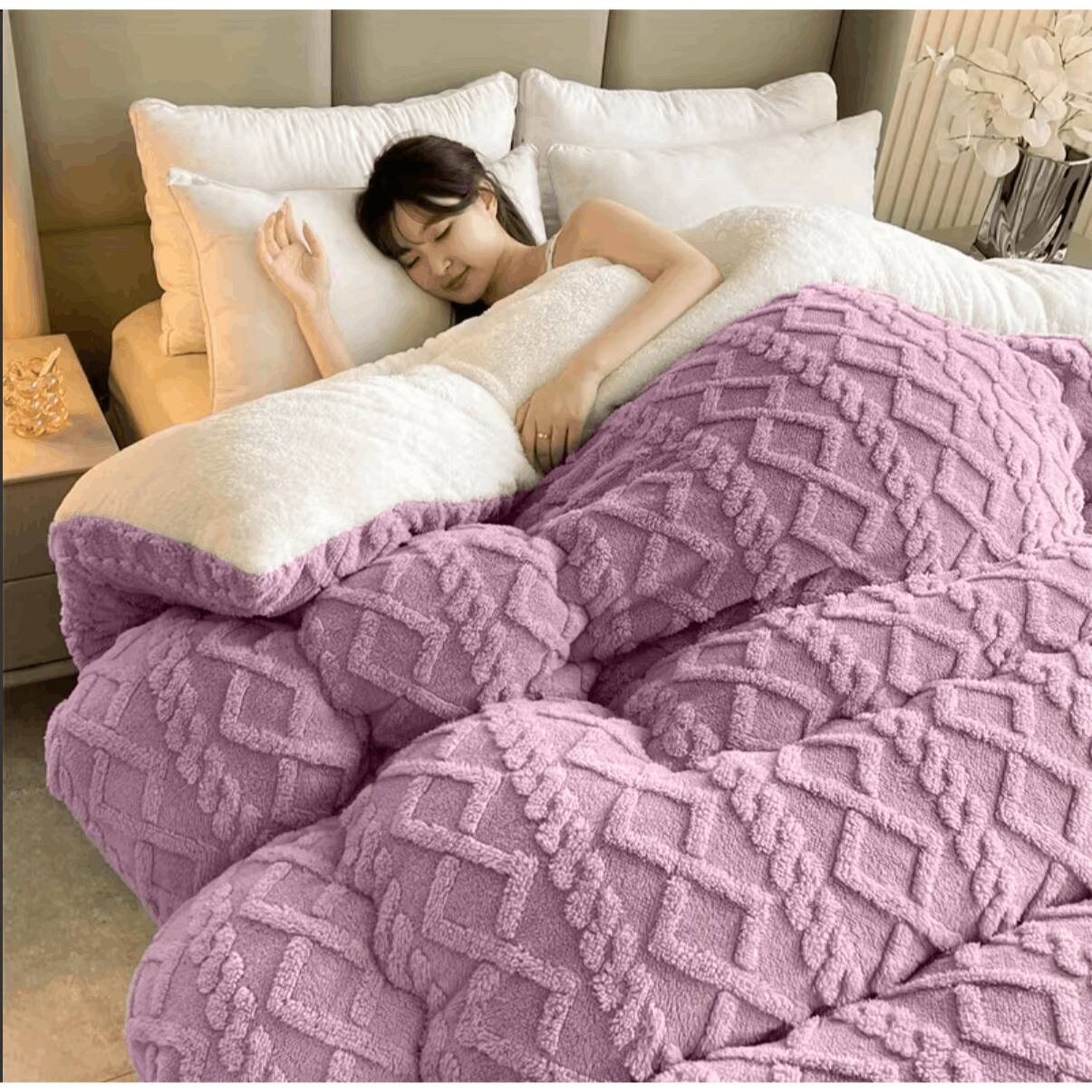 Angle. WG - 1pc Double-Sided Plush Fleece & Sheepskin Comforter - Warm, Soft,  Winter Bedding with Geometric Pattern - Purple.